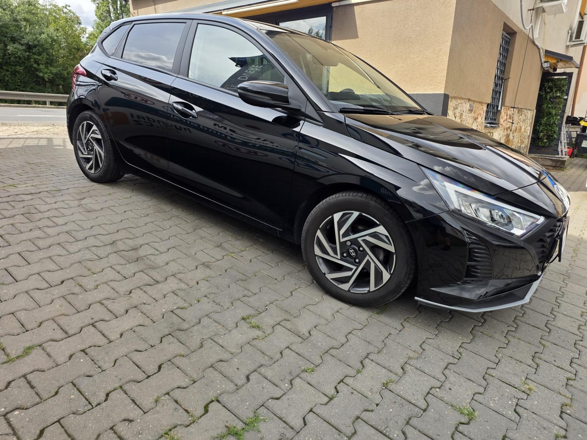 Hyundai i20, 1.2-V ZÁRUCE-VYHŘÍVANÝ VOLANT - fotka 6