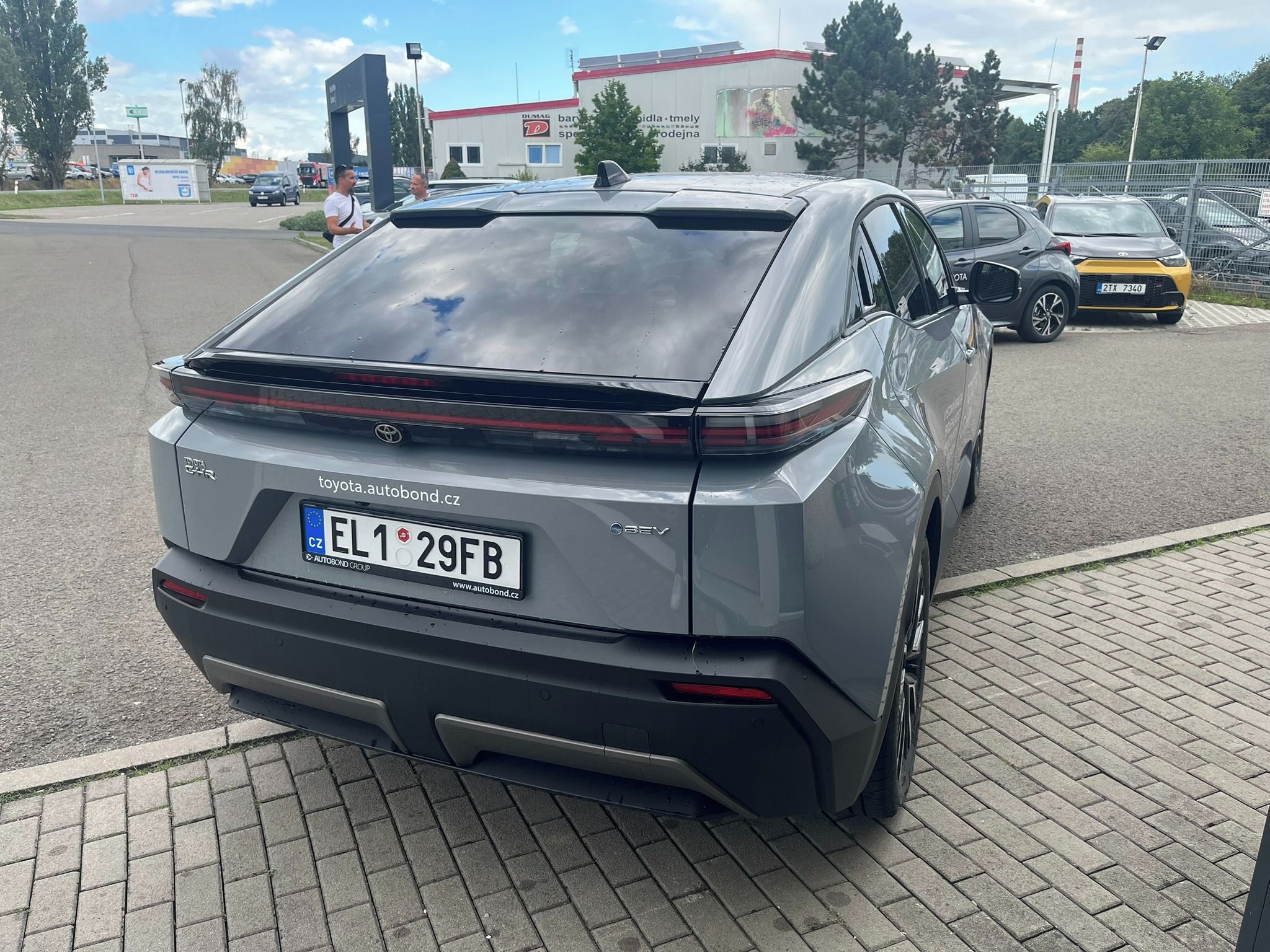 Toyota C-HR, Style Dynamic BEV224 77kWh - fotka 5