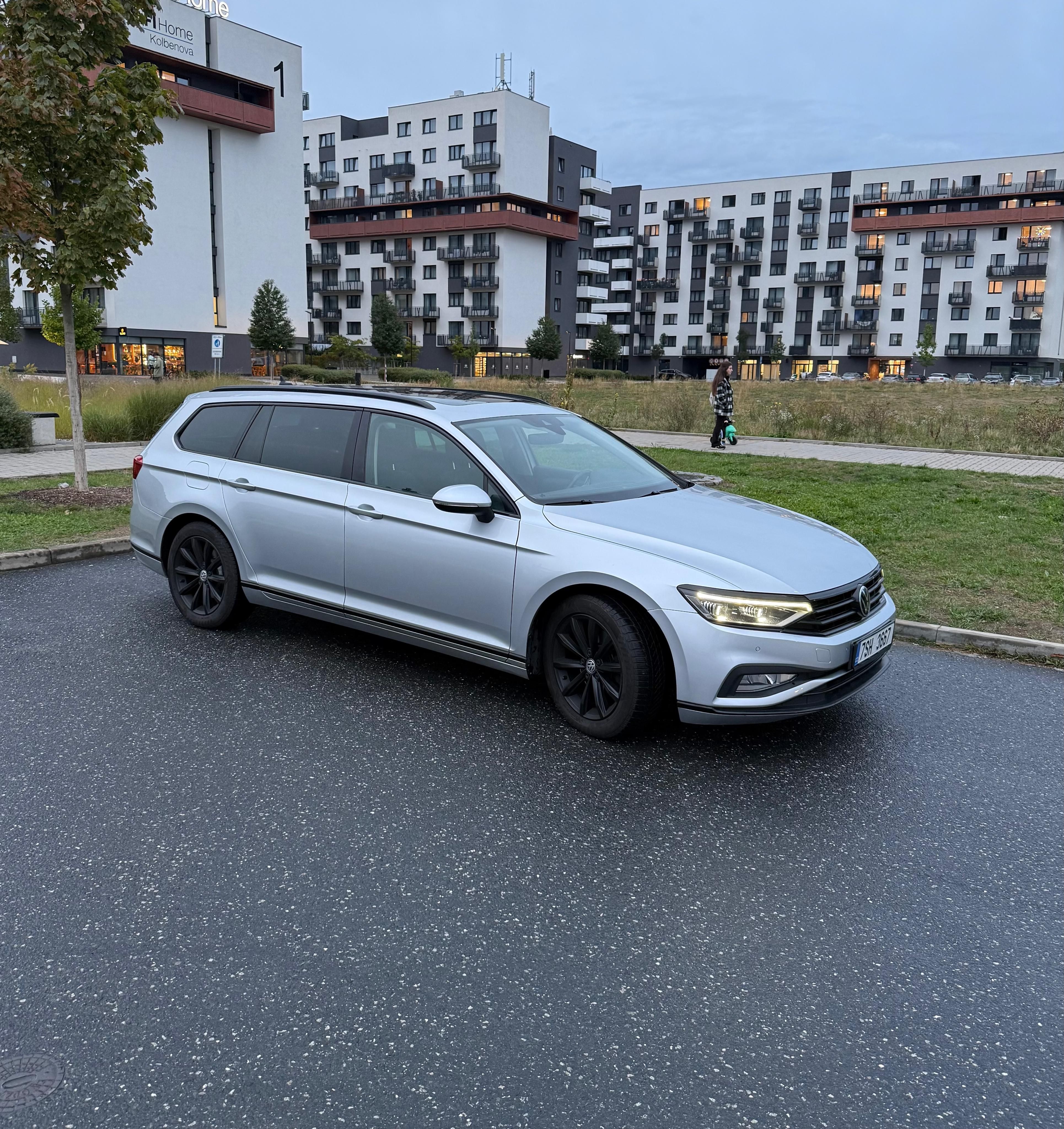 Volkswagen Passat, 2.0 TDI - fotka 2