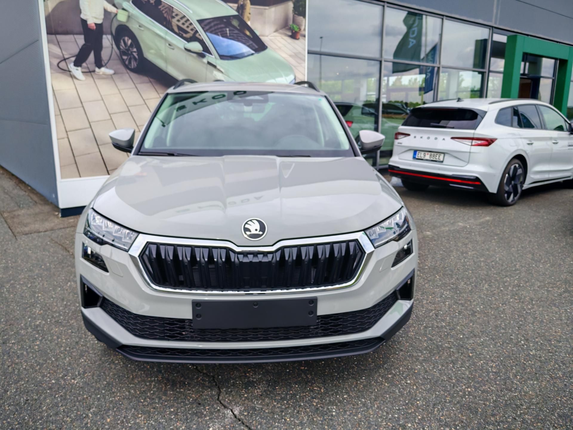 Škoda Karoq, Classic 1.5 TSI 6MP - fotka 2