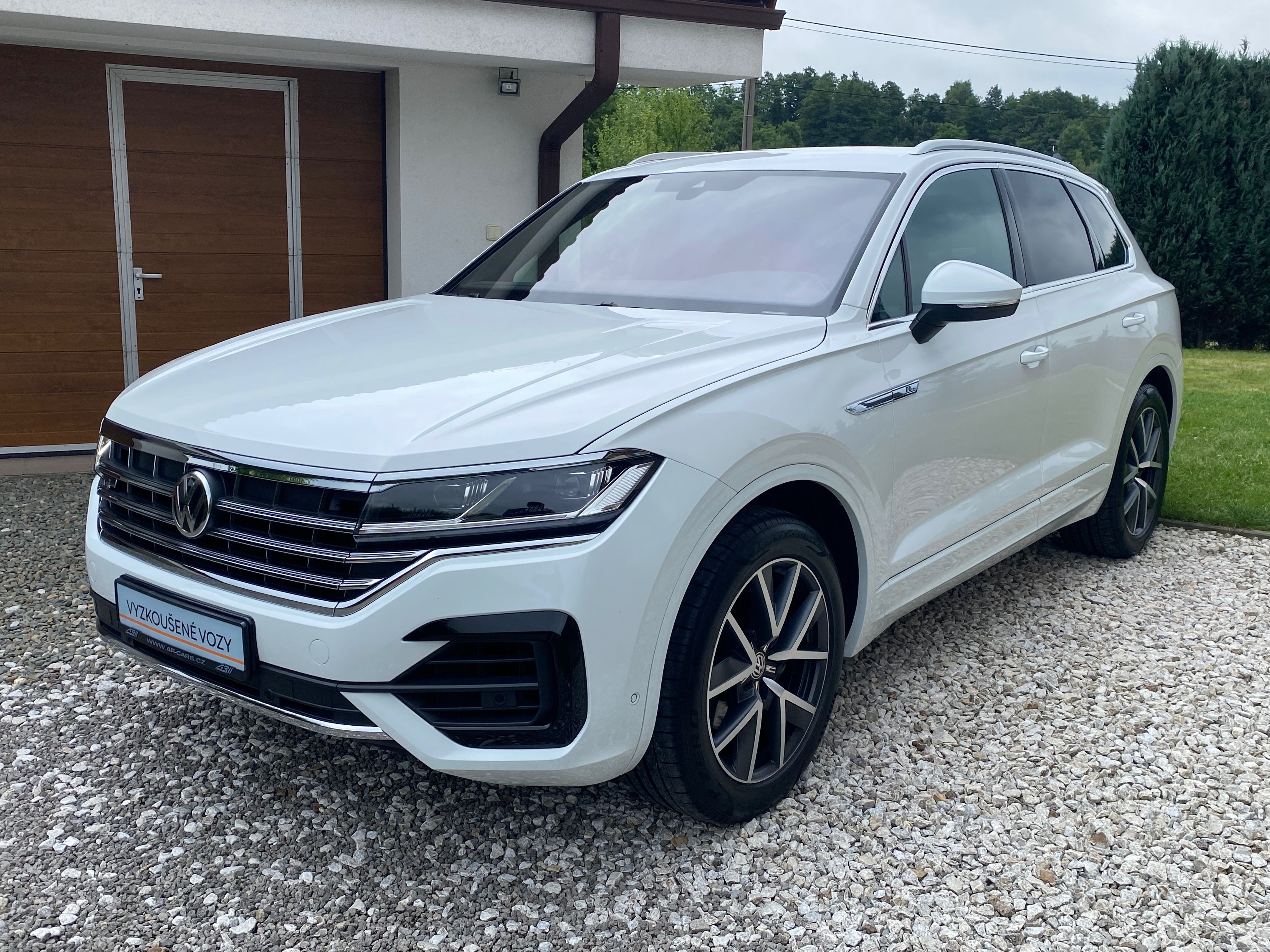 Volkswagen Touareg, R-LINE V6 3,0 TDI 210 kW 1.MAJ