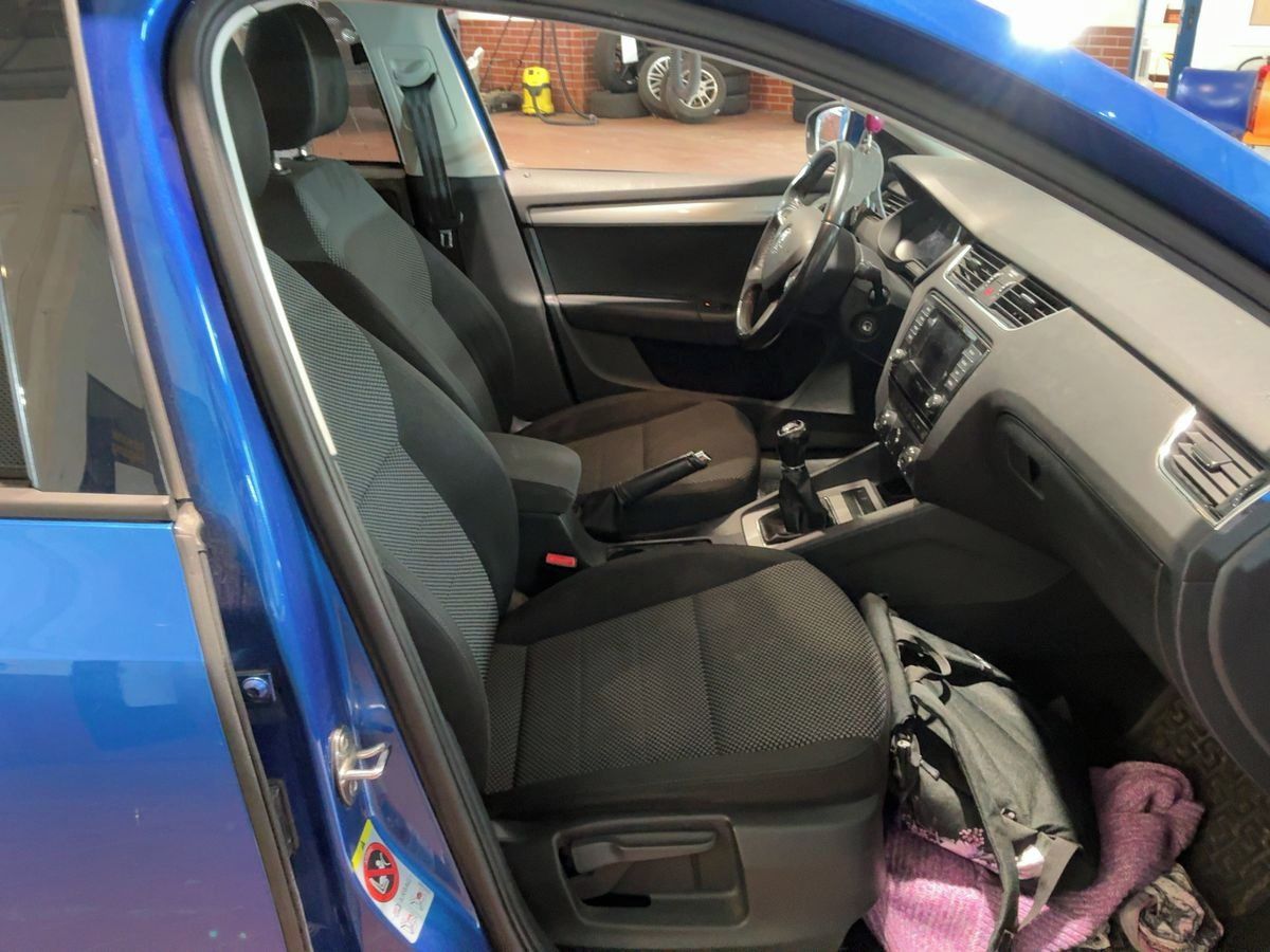 Škoda Octavia, III 1.4Tsi 103KW BI-XENONY TOP - fotka 2