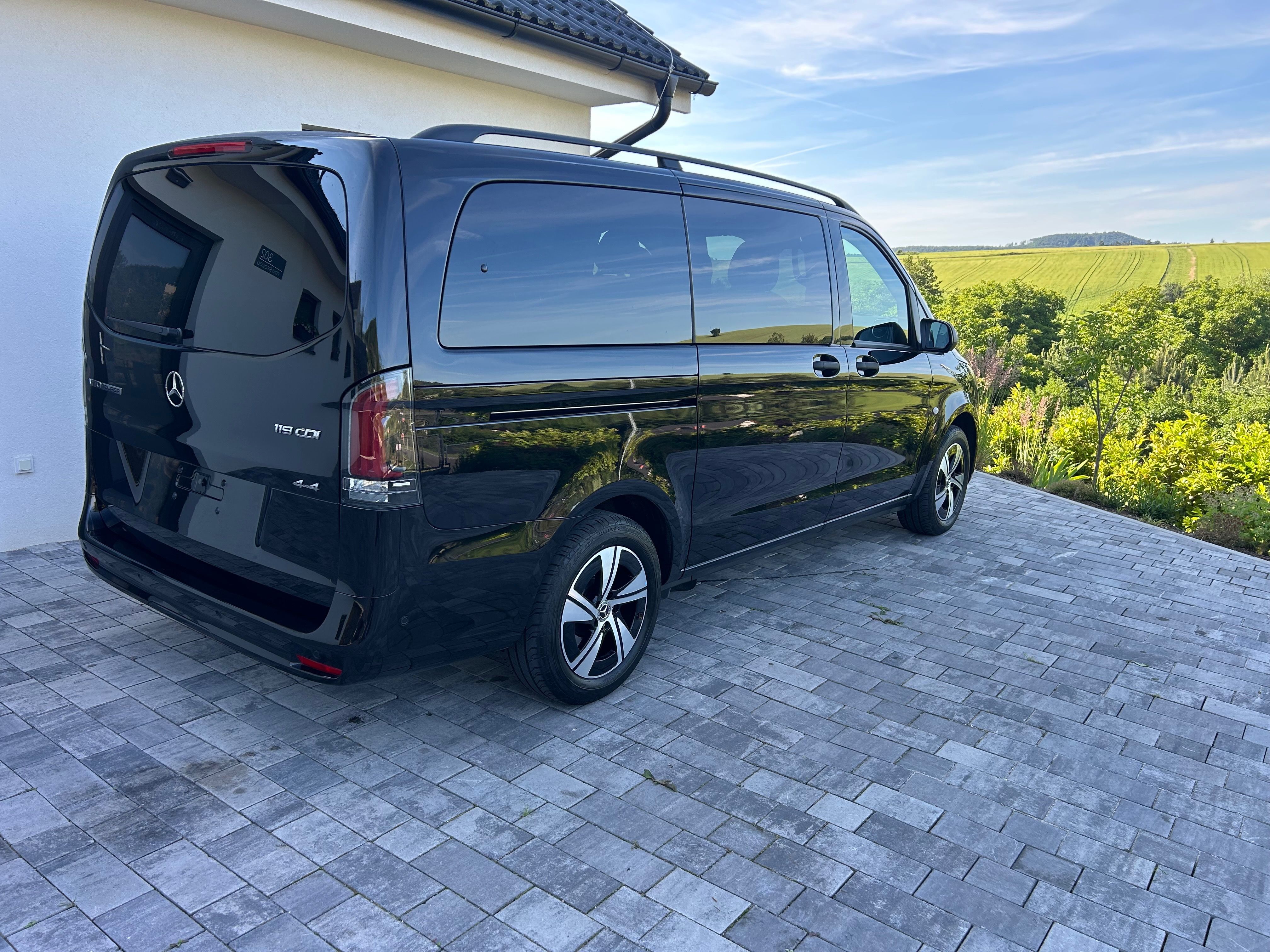 Mercedes-Benz Vito, 119 Tourer Select / L / 4x4 - fotka 5