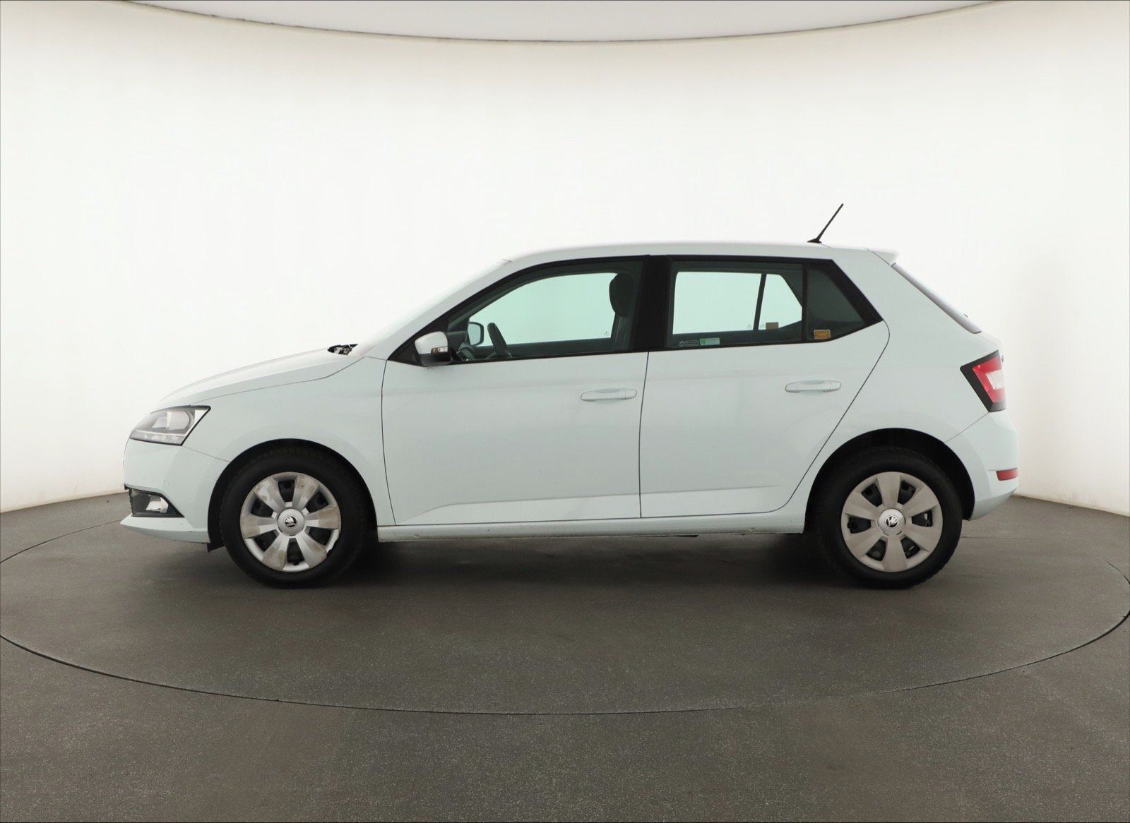 Škoda Fabia, 1.0, ČR,1.maj, Klima, El. okna - fotka 3