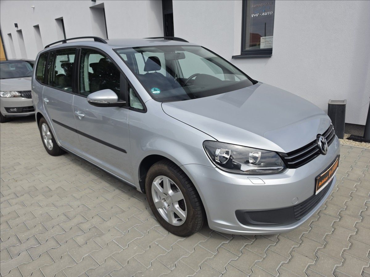 Volkswagen Touran, 1,2 TSi 77KW Trend 7 MÍST ALU - fotka 4