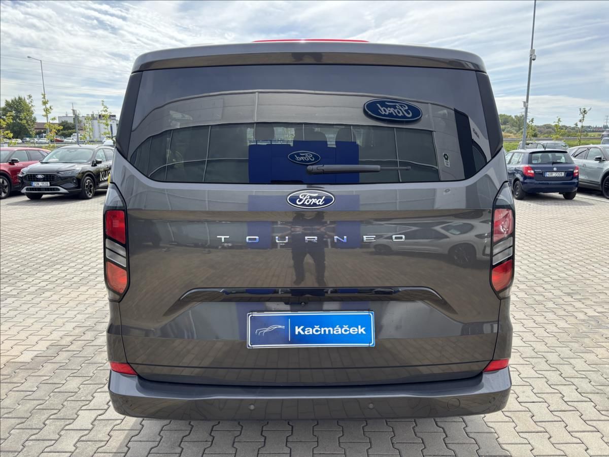 Ford Tourneo Custom, 2,0 125kW L2 Titanium  DPH - fotka 4