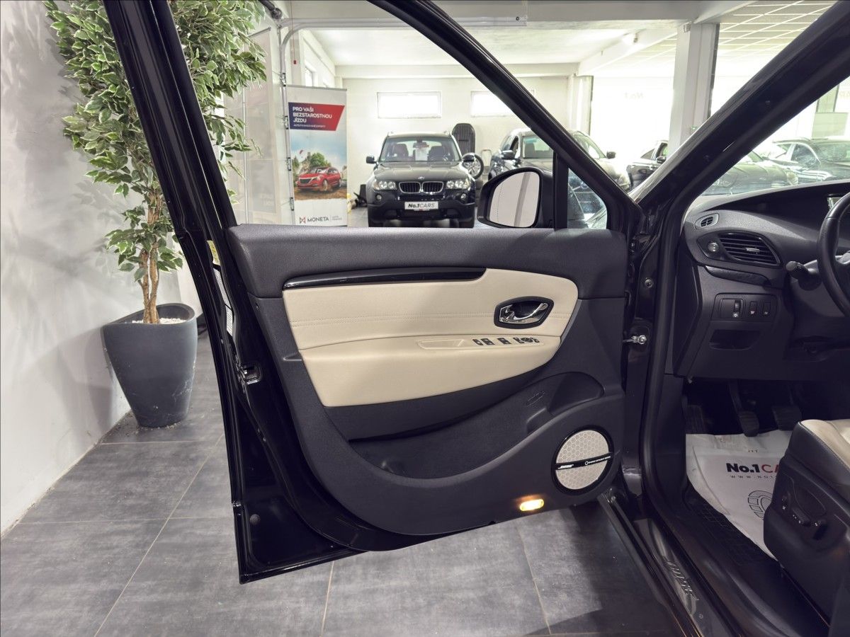 Renault Grand Scénic, 1,6   DCi 96KW BOSE TOP VÝBAVA - fotka 6
