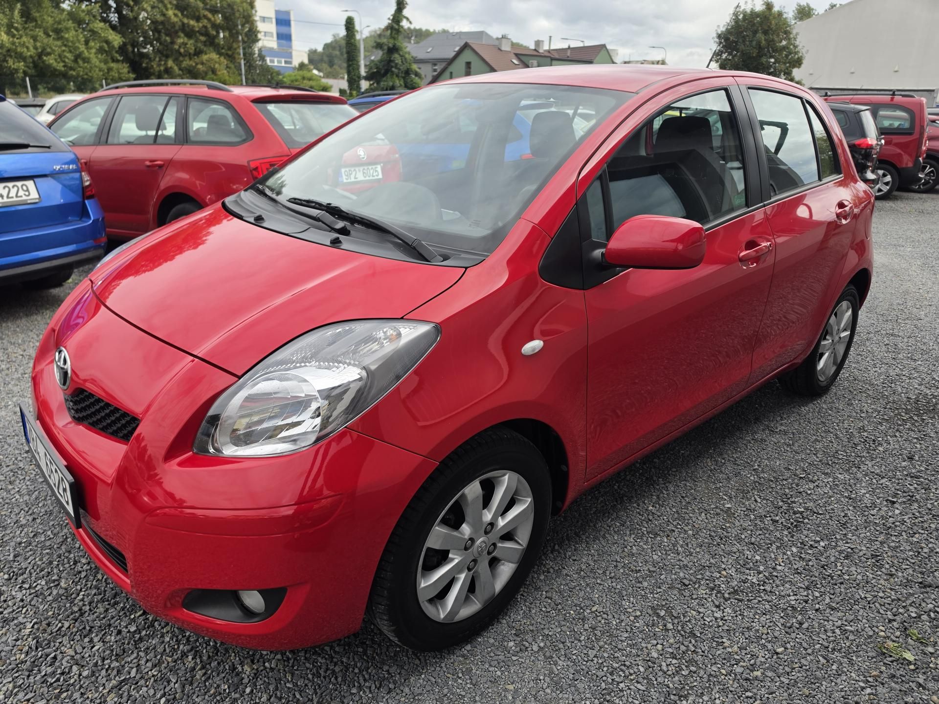 Toyota Yaris, 1.0 VVTI Klimatizace - fotka 2