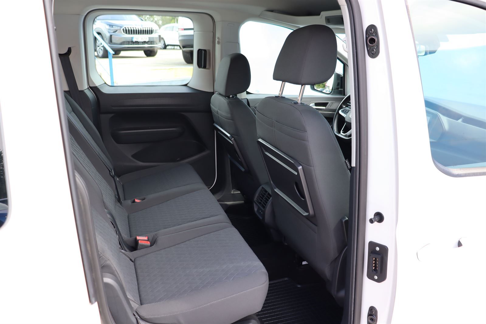 Volkswagen Caddy, 2.0 TDI Life - fotka 6