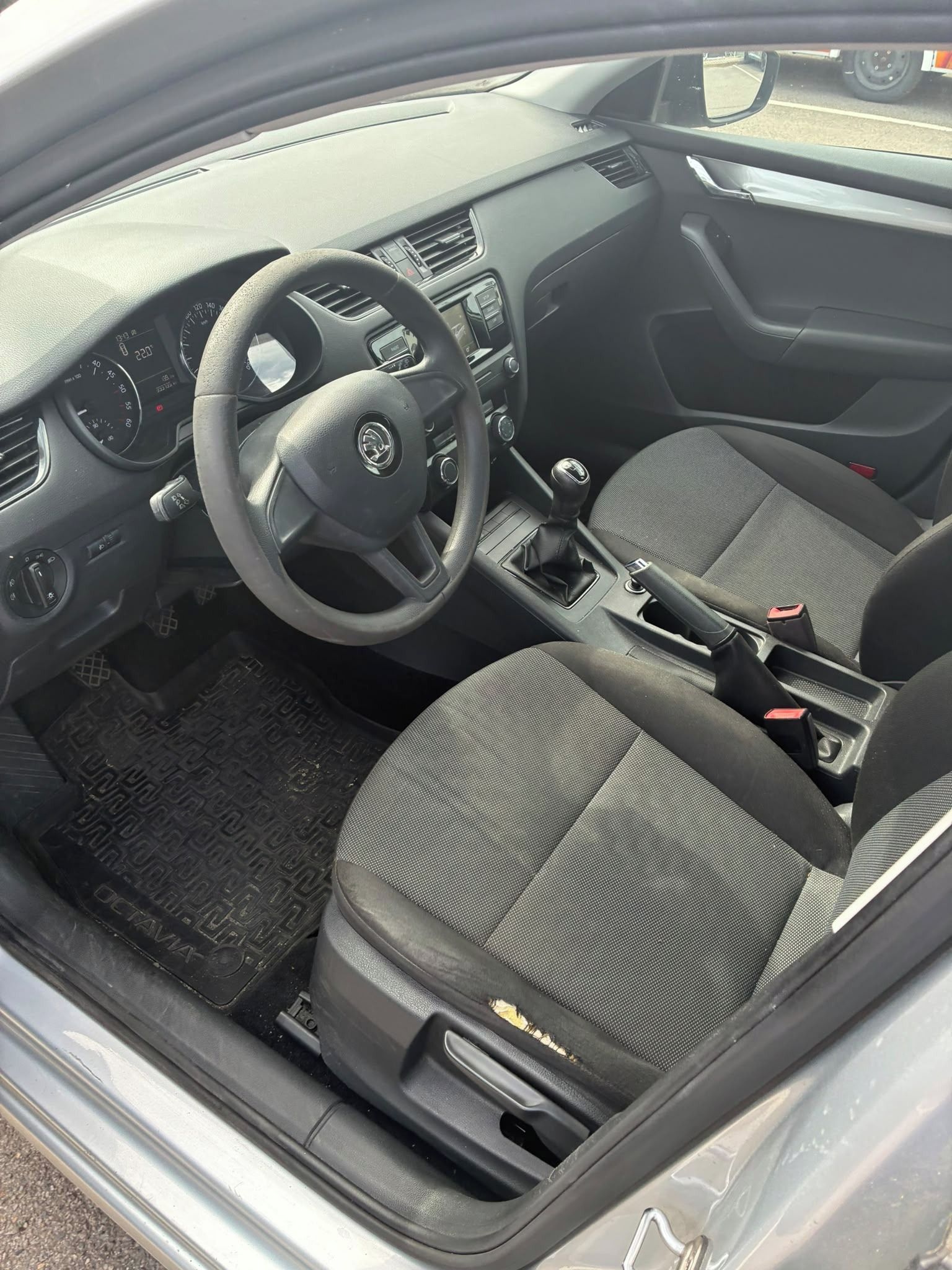 Škoda Octavia, 1.6 TDI - Servisní kniha - fotka 5