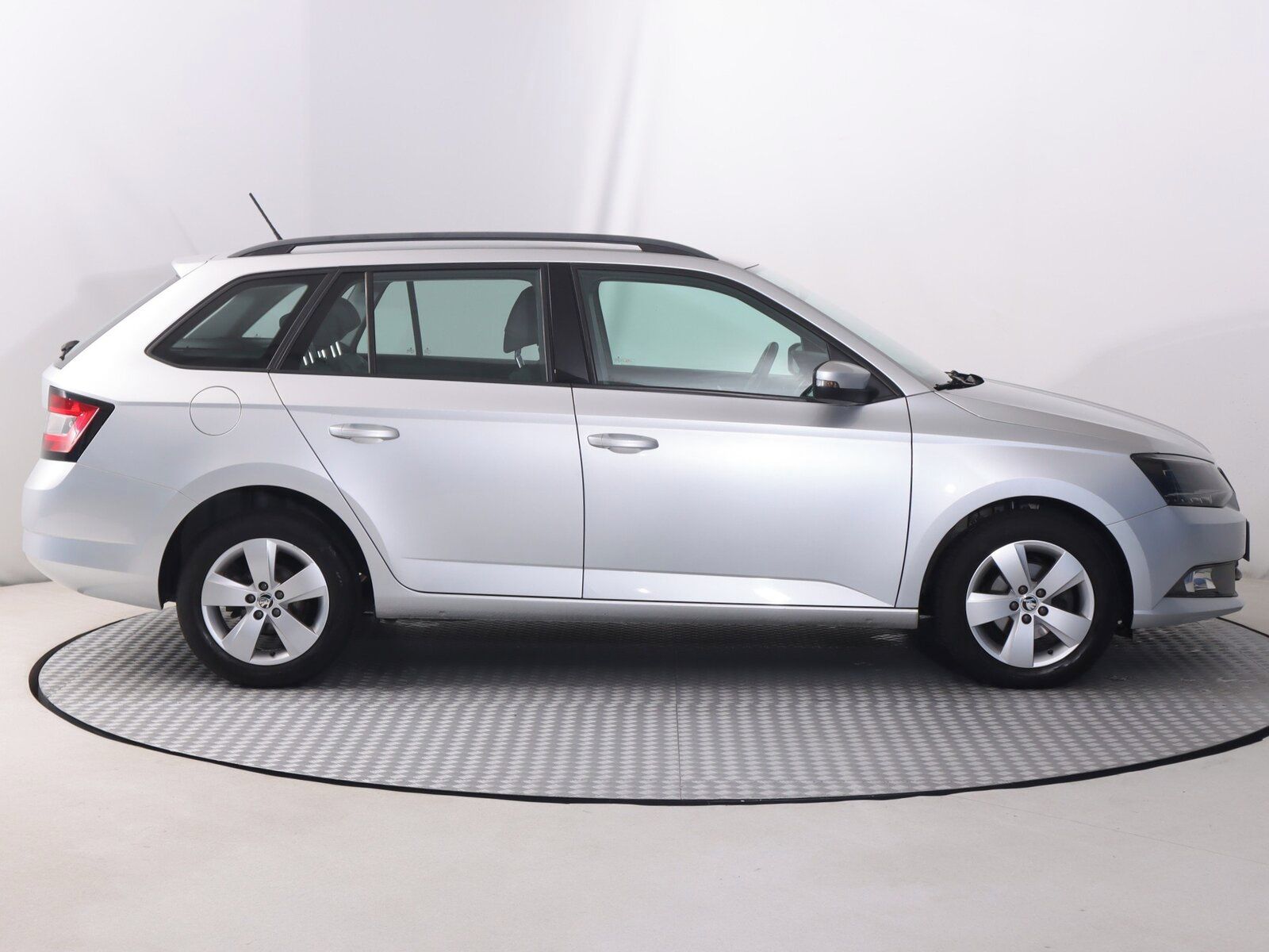 Škoda Fabia, 1.2 TSI, Serv.kniha - fotka 6