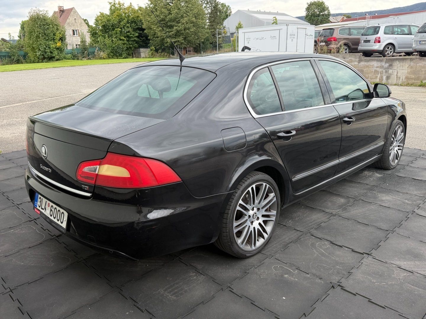 Škoda Superb, 2.0TDi 103kW 2sady kol - fotka 6