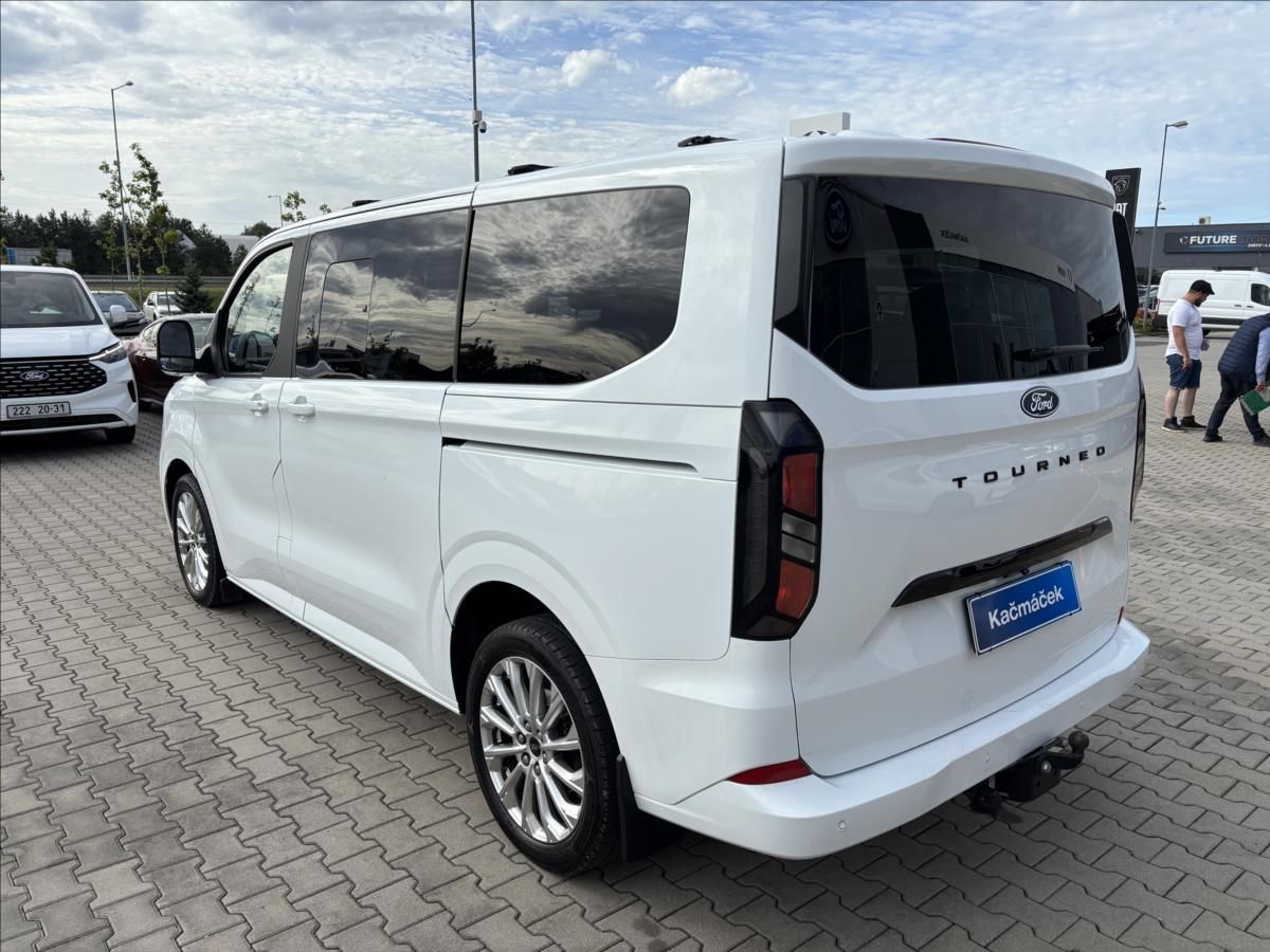 Ford Tourneo Custom, 2,0 EcoBlue 125kW Titanium L1 - fotka 3