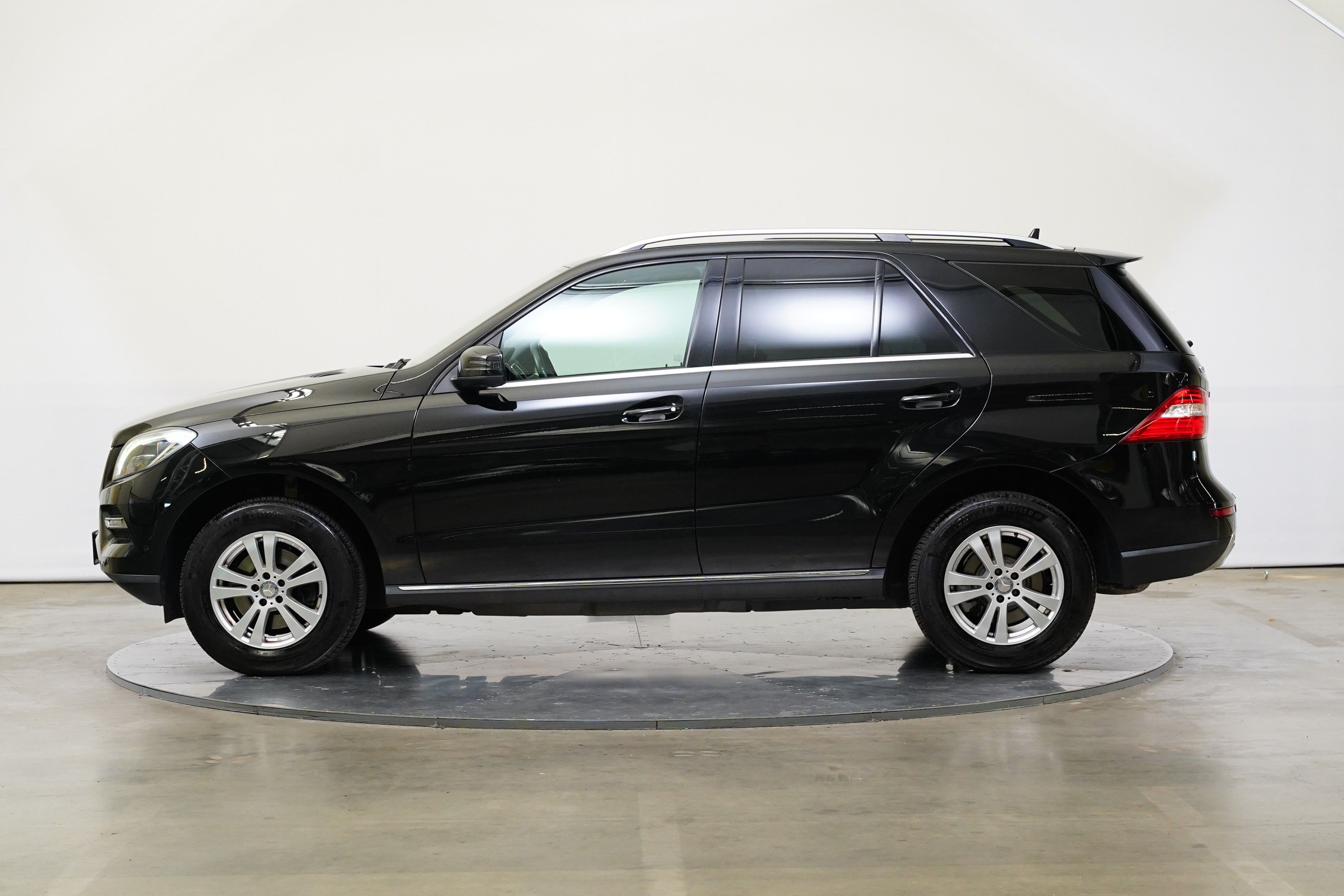 Mercedes-Benz ML, 350 CDI BlueTec 190 kW 4Matic - fotka 3