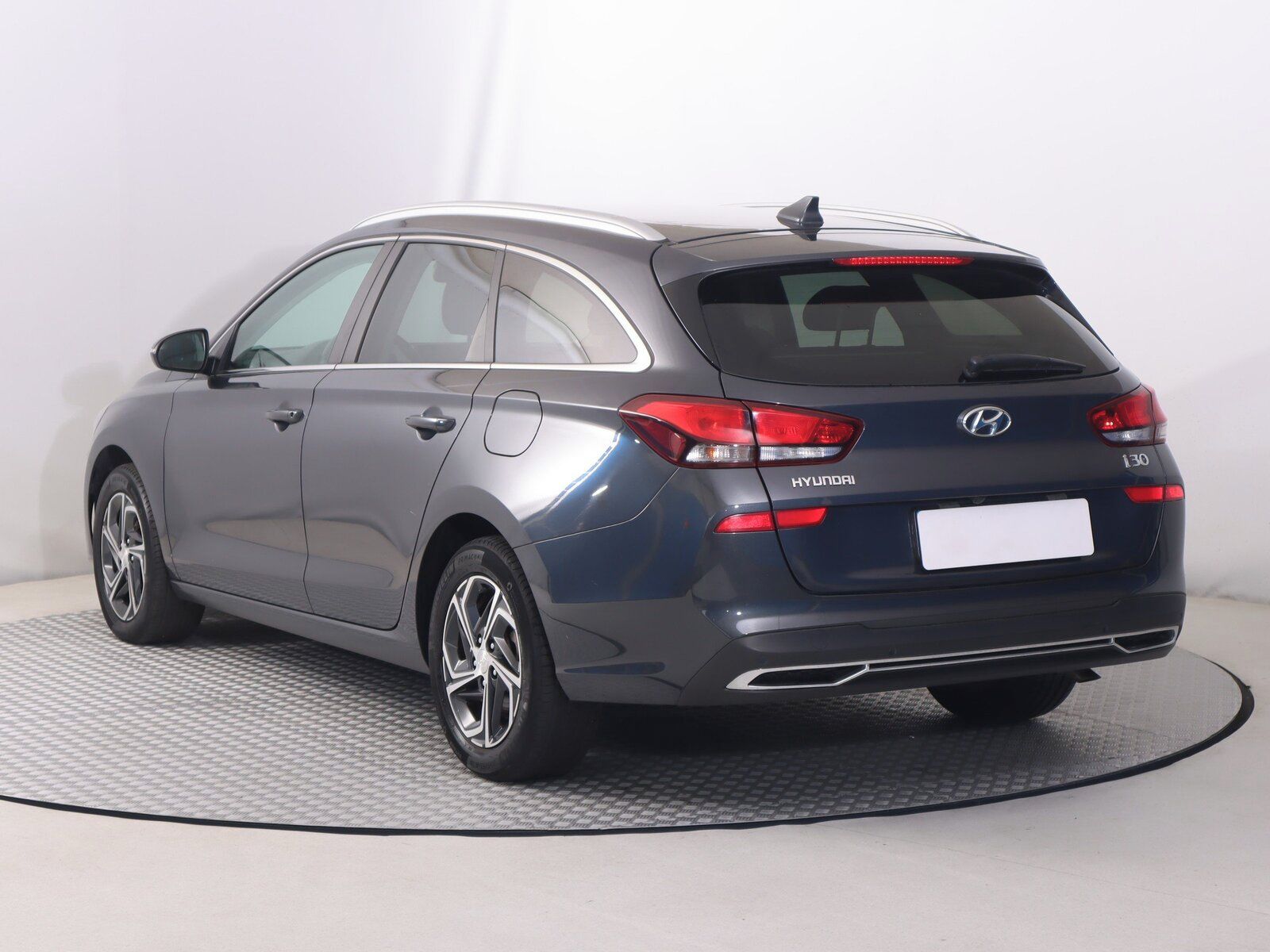 Hyundai i30, 1.5 DPI, Serv.kniha - fotka 4