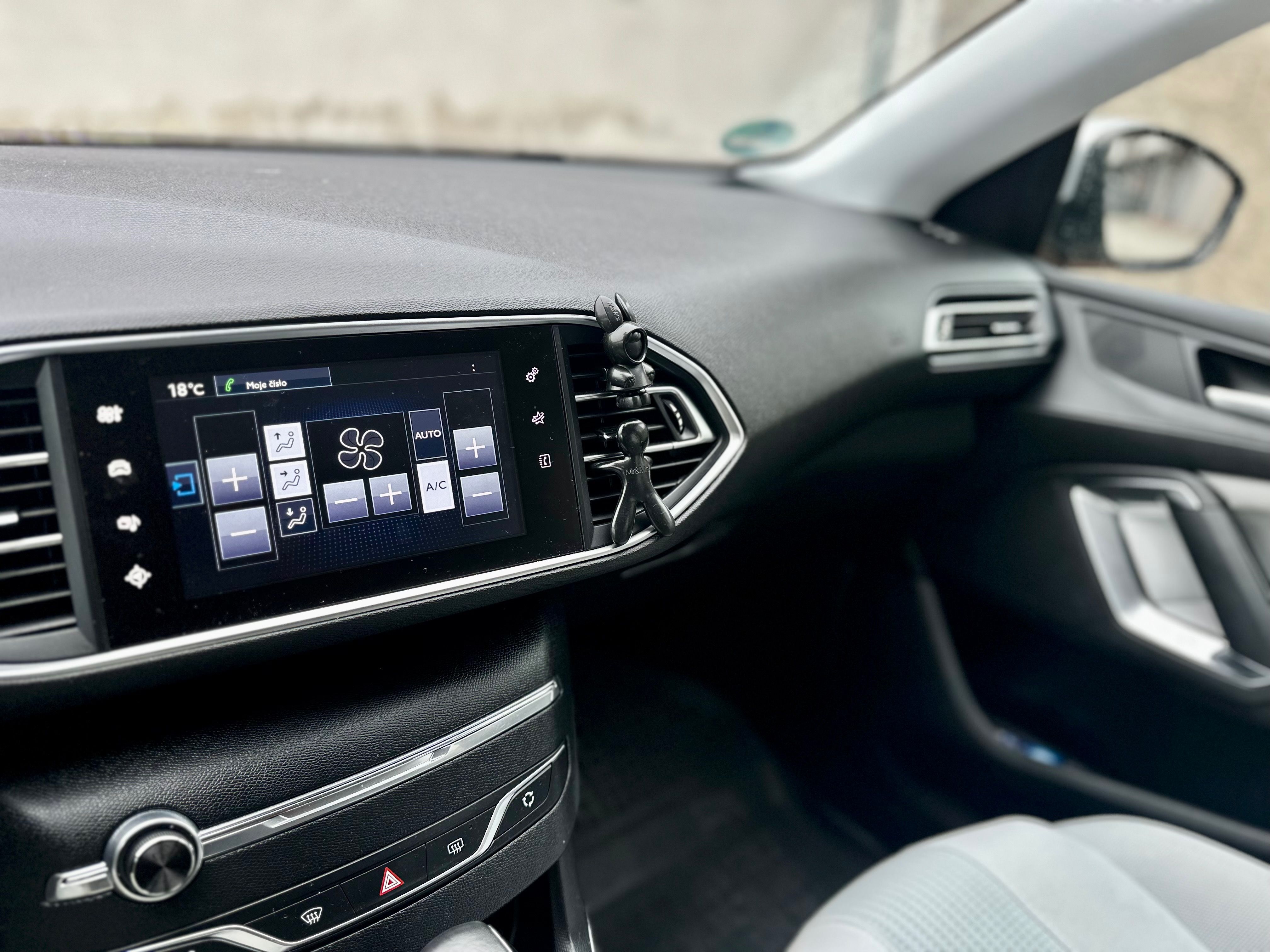 Peugeot 308, 2.0 - fotka 5