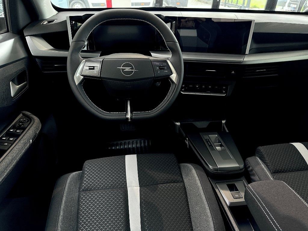 Opel Frontera, GS Hybrid, 7místné - fotka 3