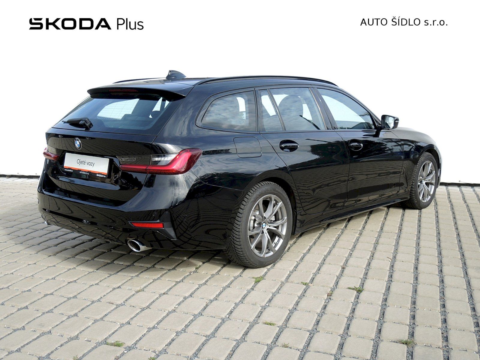 BMW Řada 3, 330d xDrive - fotka 2