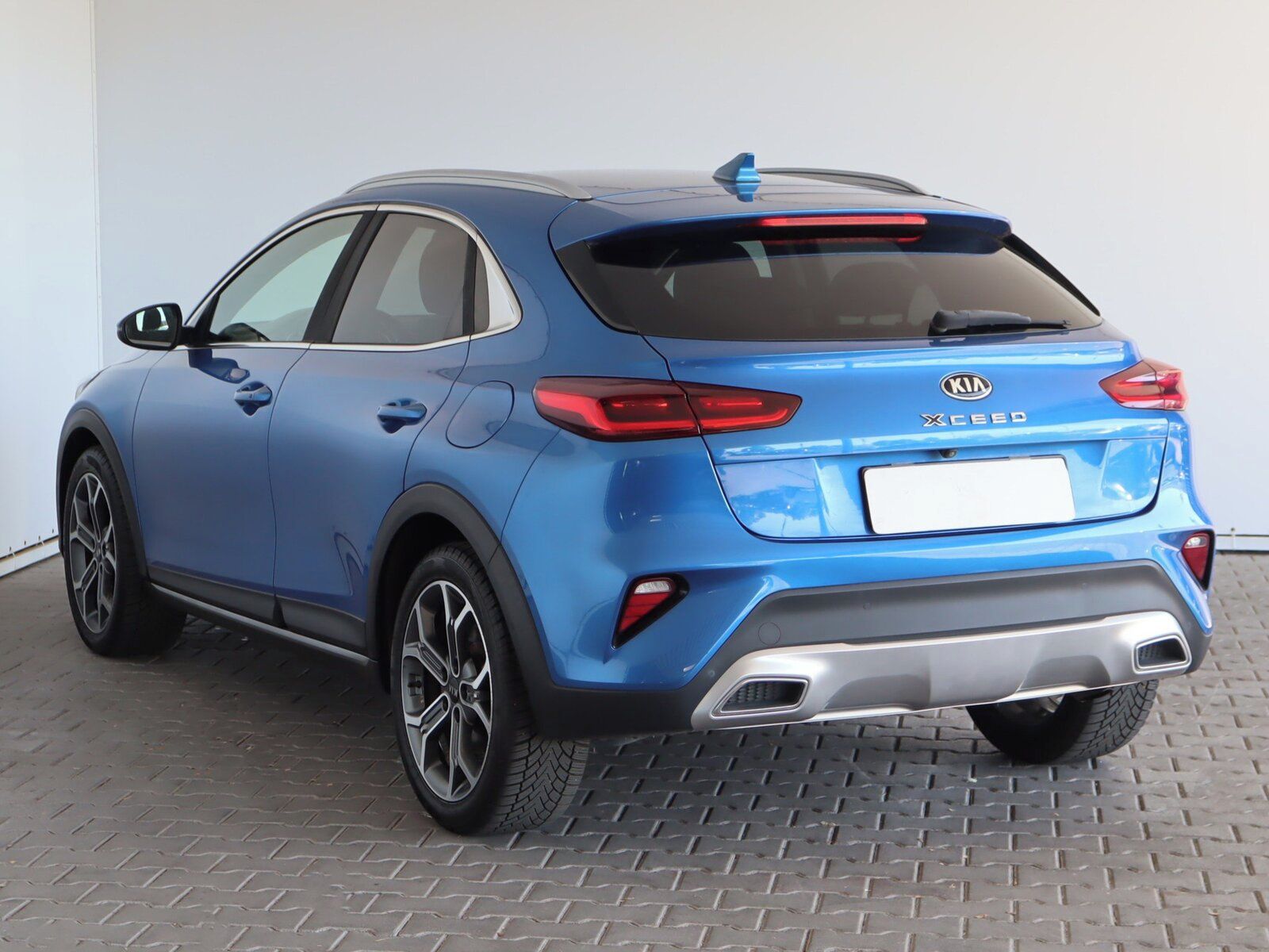 Kia XCee´d, 1.4 T-GDI, Automat, Serv.kniha - fotka 4
