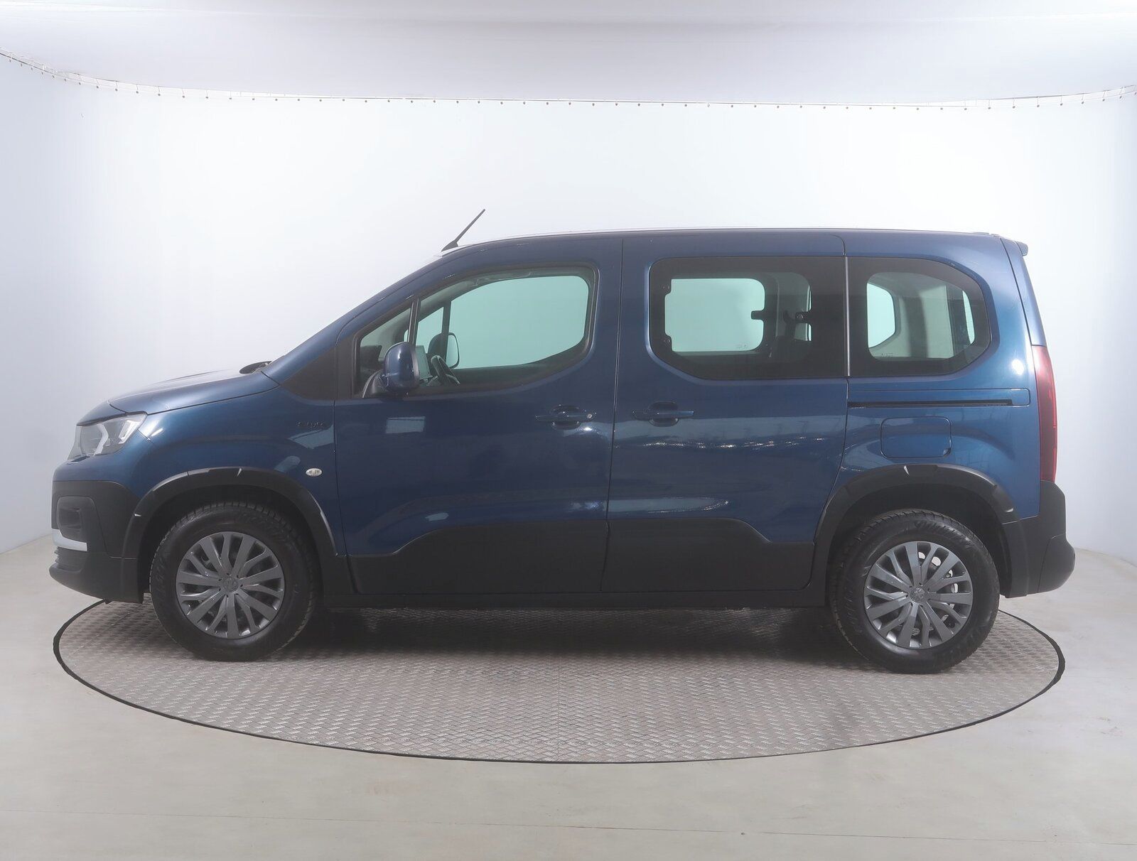 Peugeot Rifter, 1.5 BlueHDi, Allure, 5Míst, ČR - fotka 3