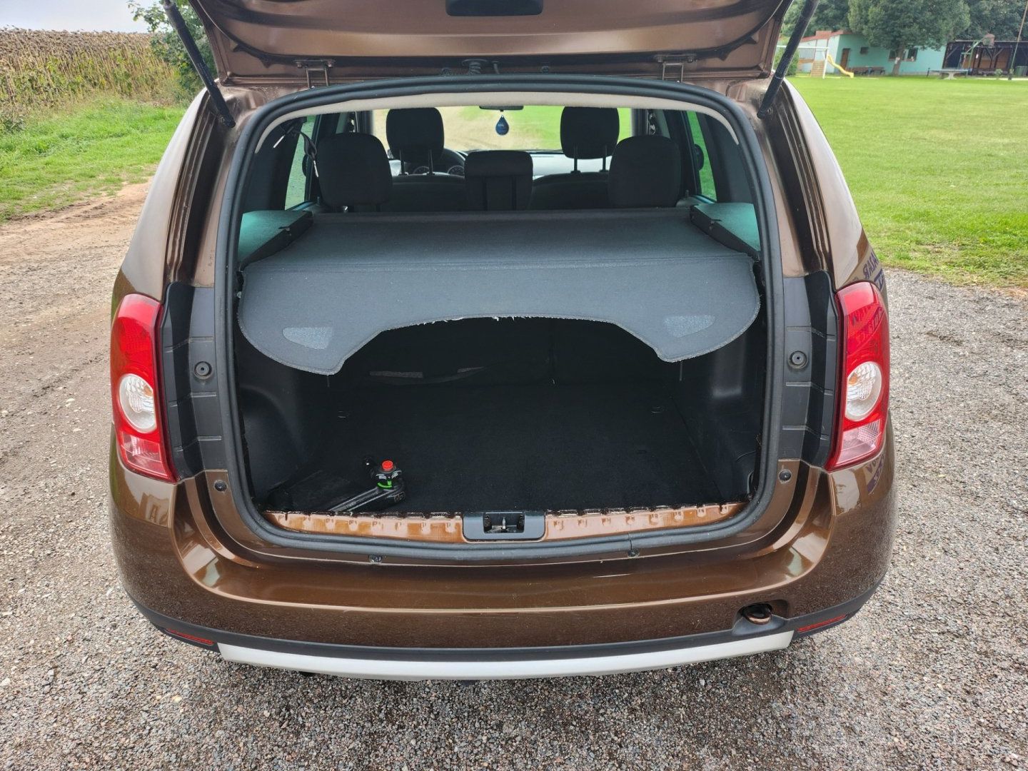 Dacia Duster, 1.6 benzín - fotka 6