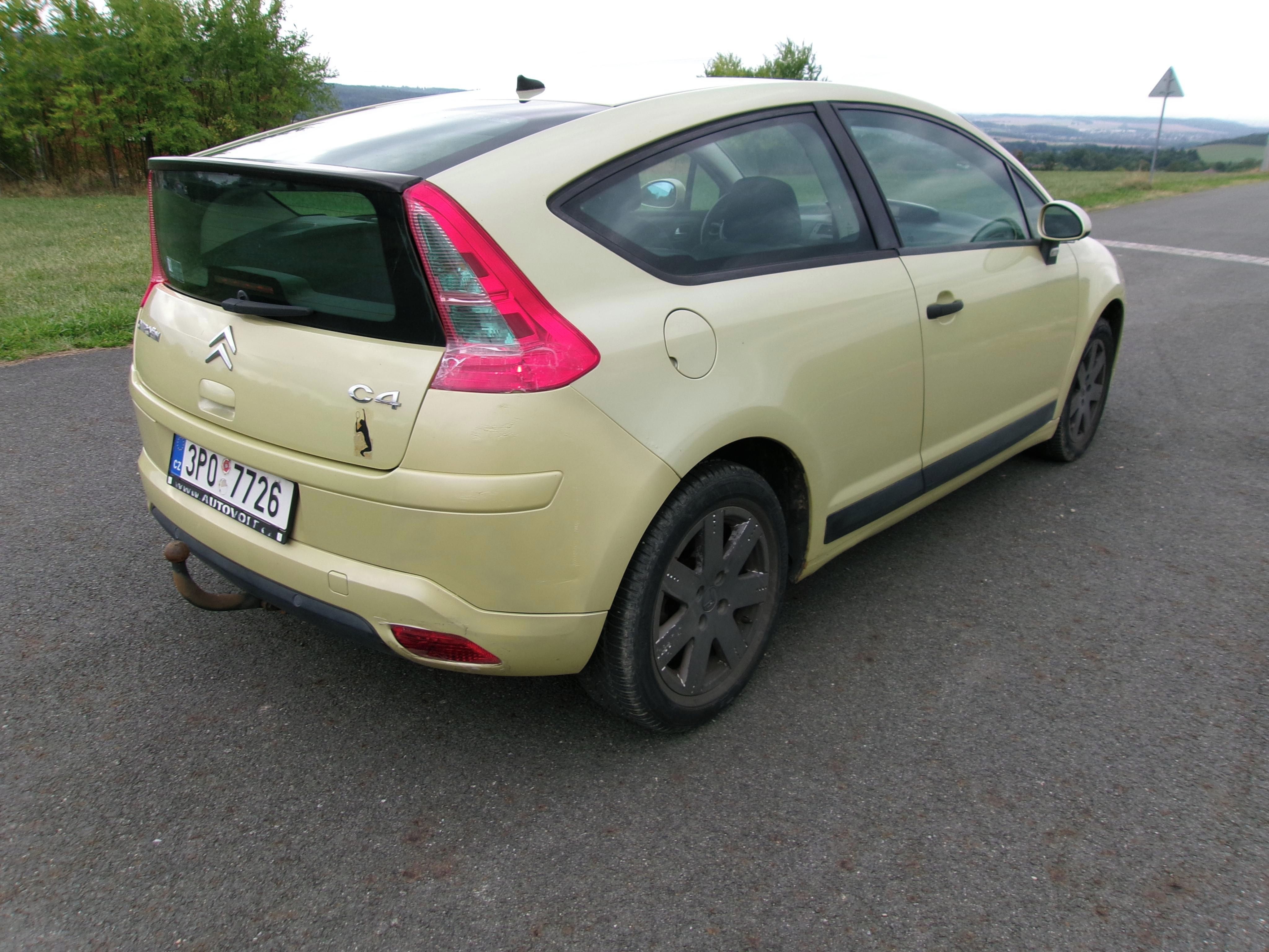 Citroën C4, 1,4 spolehlivé auto - fotka 5