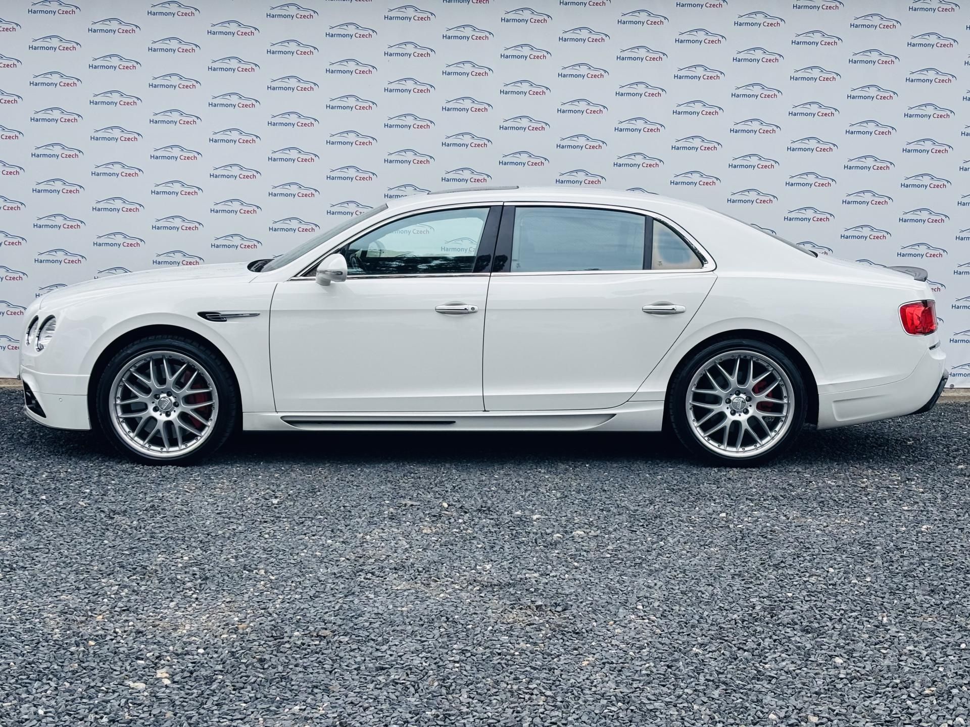 Bentley Flying Spur, 4.0 V8, 373kW, 4X4 - fotka 5