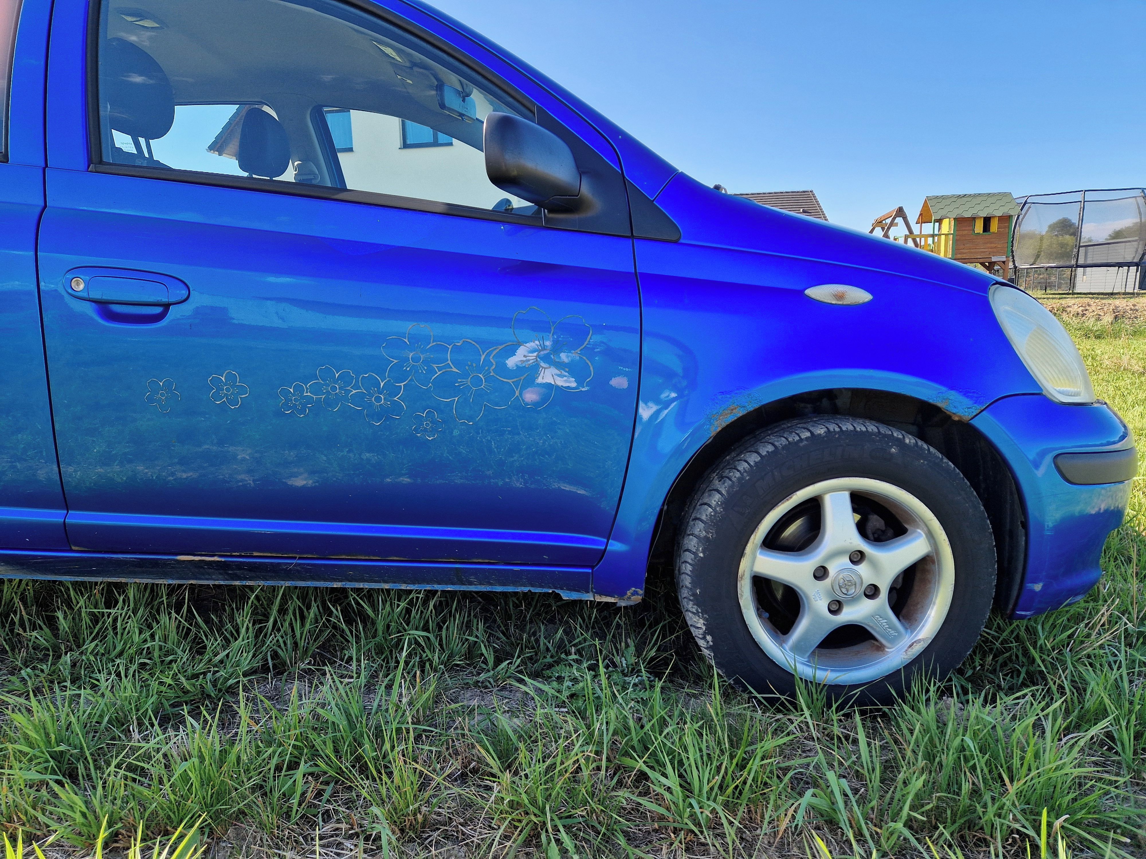 Toyota Yaris, 1.0 VVT-i, Automat, ServKn, ČR - fotka 6