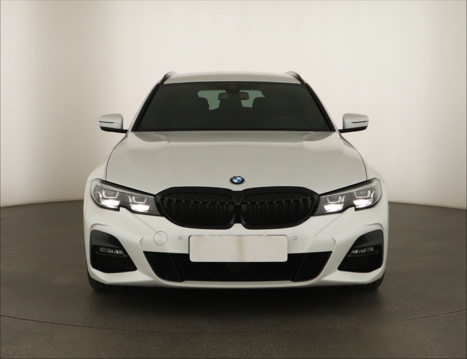 BMW Řada 3, 320 d xDrive, M Sport, 4X4 - fotka 2
