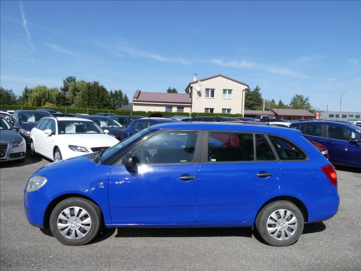 Škoda Fabia, 1,2 HTP klimatizace - fotka 4