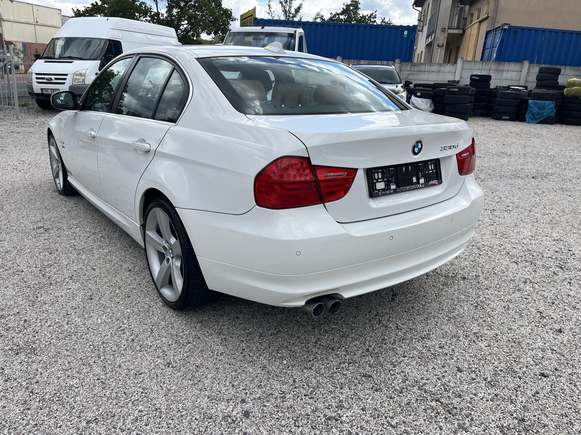 BMW Řada 3, 330D XDRIVE 3.0 V6, 180 KW - fotka 6