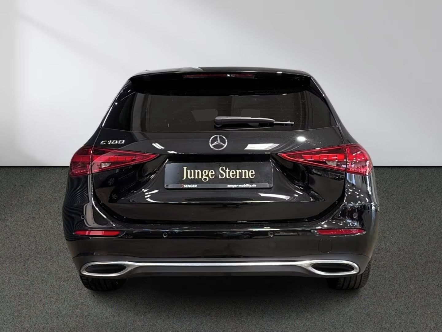 Mercedes-Benz Třídy C, 180T Avantgarde*360°*Paměť - fotka 4