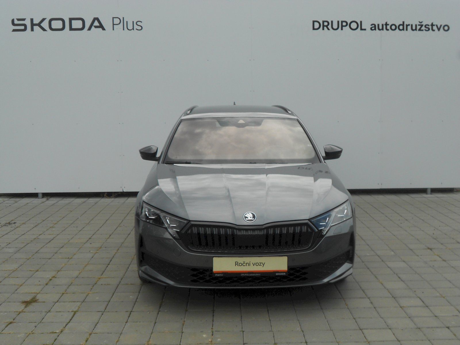 Škoda Octavia, Combi IV 2.0 TDI - 110 kW, Spo - fotka 4