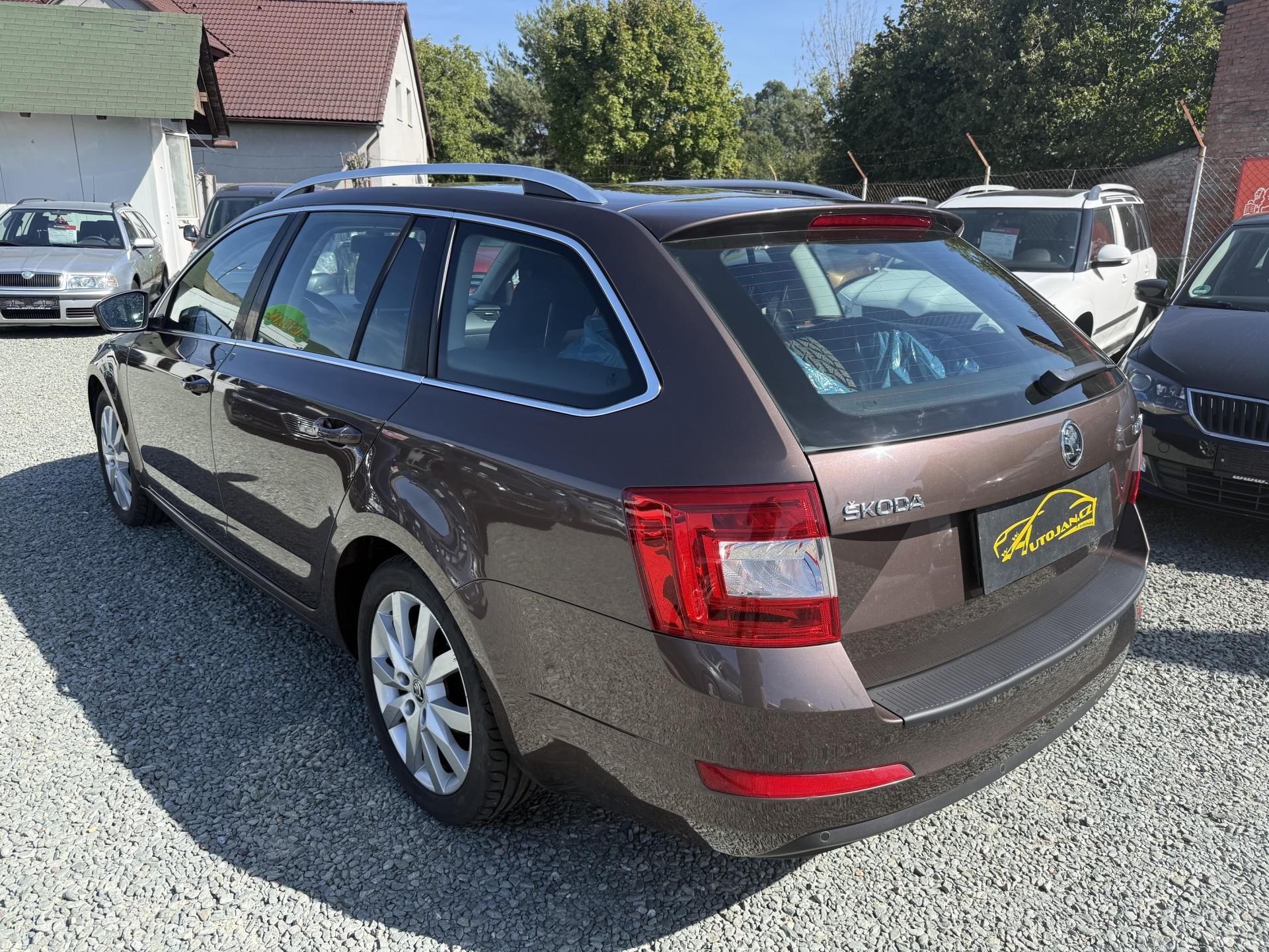 Škoda Octavia, 2.0 TDI STYLE - fotka 4