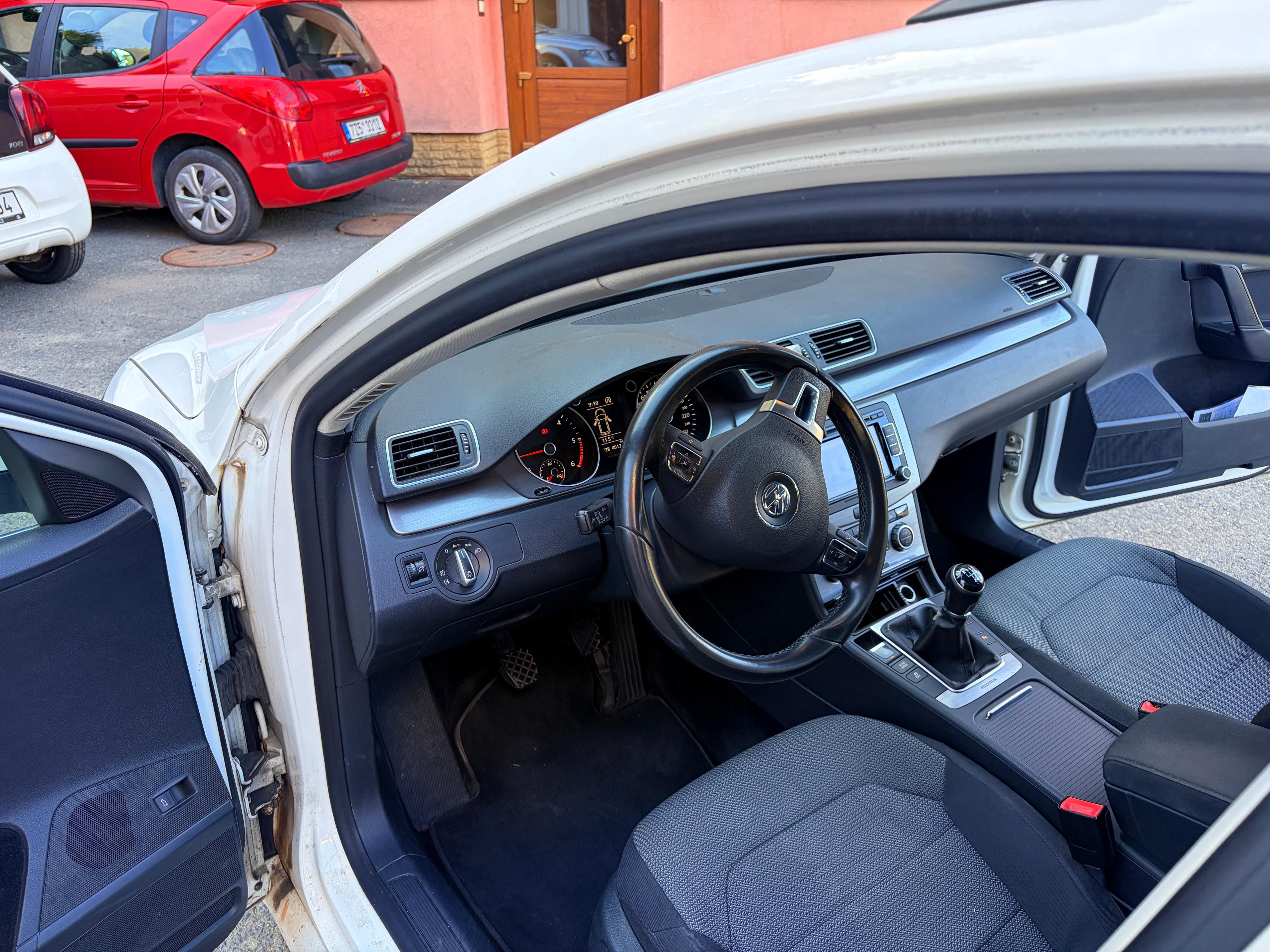 Volkswagen Passat Variant, Prodám Passat combi 4X4 TDi - fotka 6