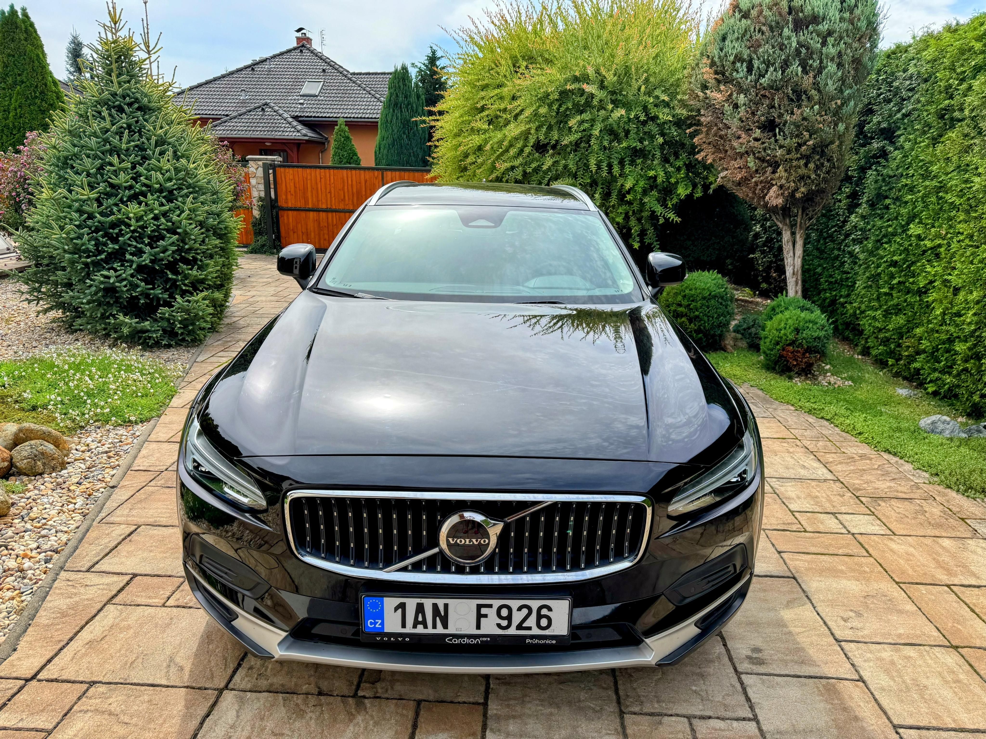 Volvo V90, Cross Country 4/2024 , 59680km - fotka 3