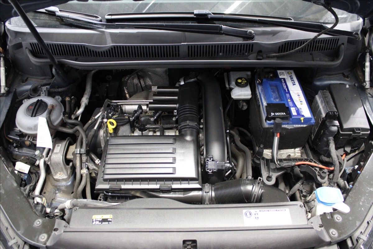Volkswagen Touran, 1,4 TSI Comfortline LED - fotka 5