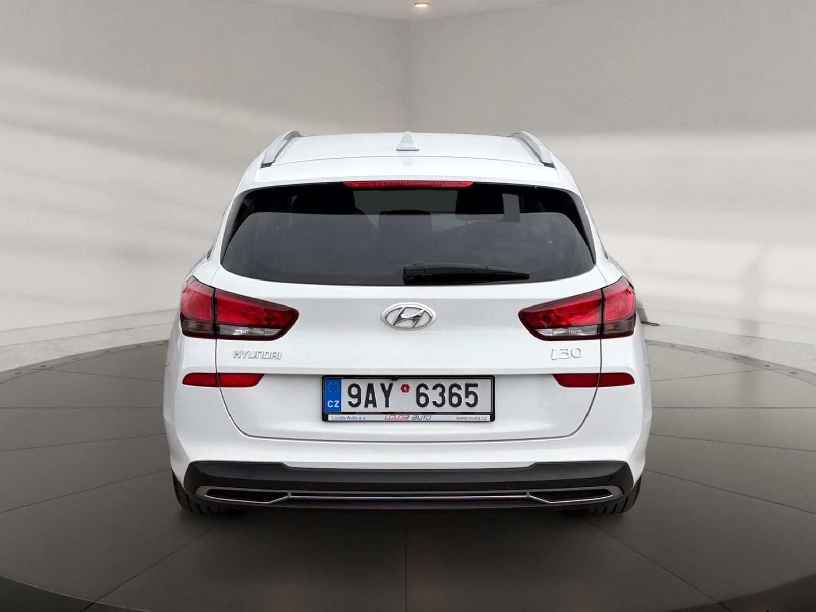 Hyundai i30, FAMILY SMART 1.5T-GDI 80kW CZ - fotka 5