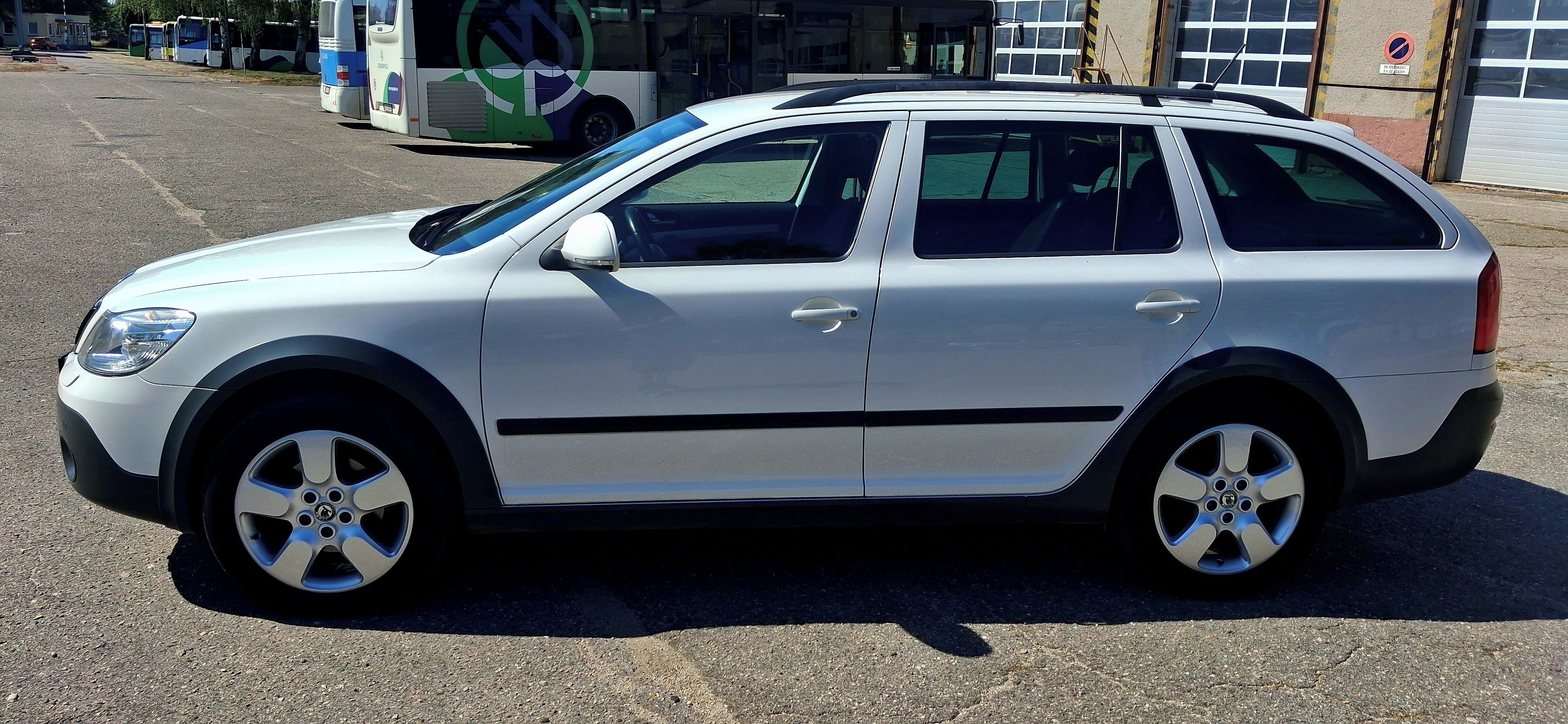 Škoda Octavia, 2.0 Tdi 4x4 SCOUT - fotka 3