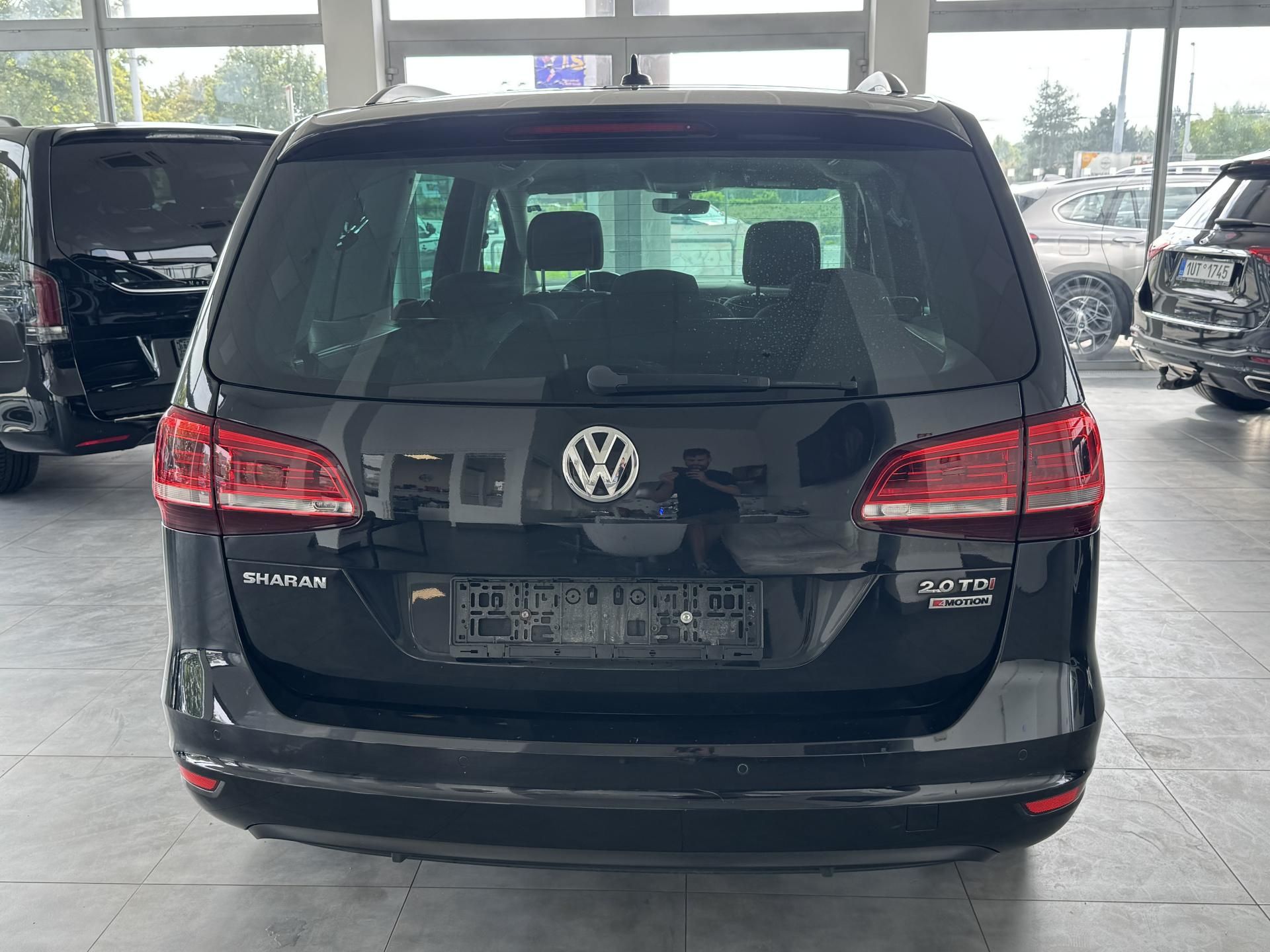 Volkswagen Sharan, 2,0TDi DSG 4x4 7.MÍST NAVI - fotka 6