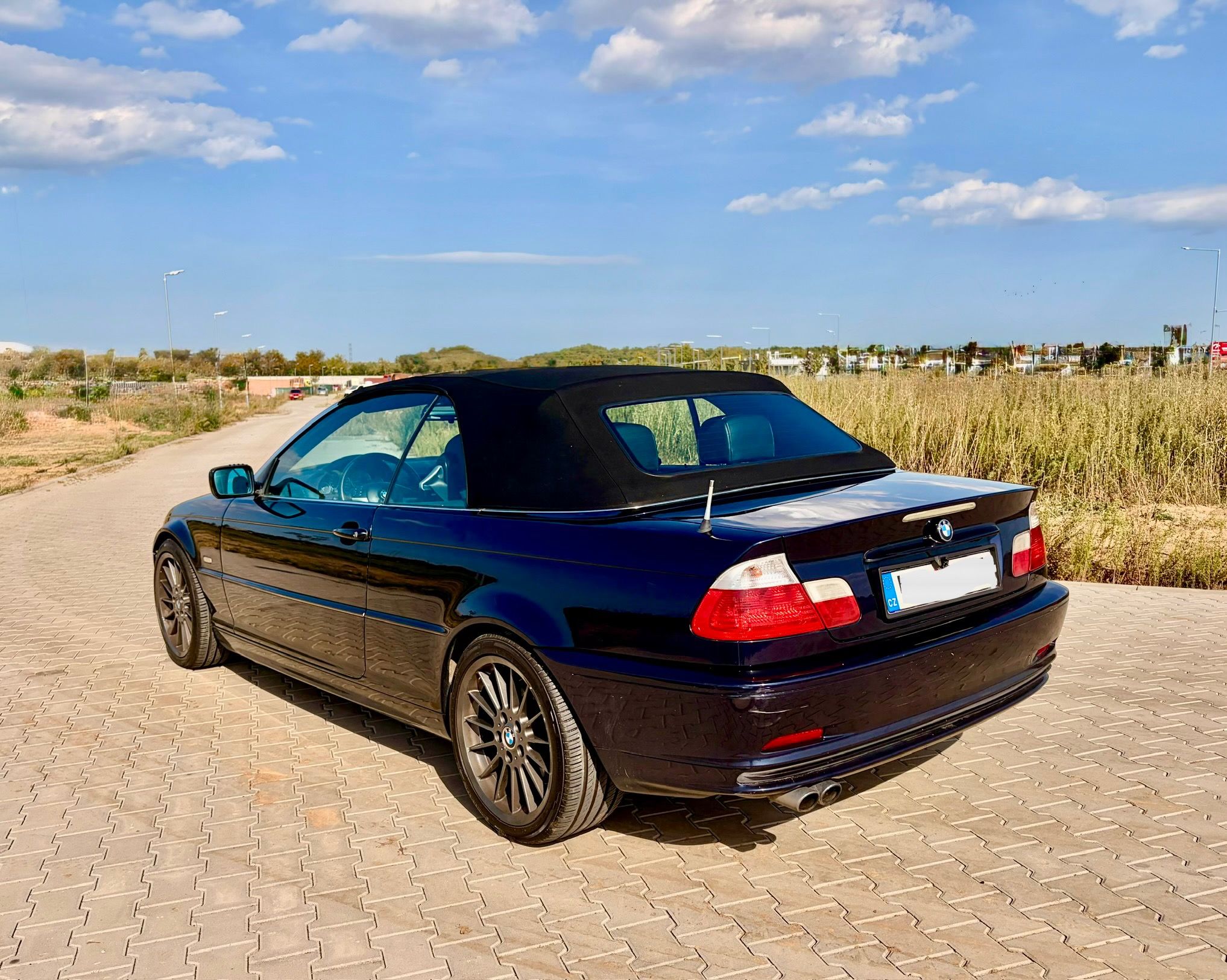 BMW Řada 3, 330i E46 kabrio 170kW automat - fotka 3