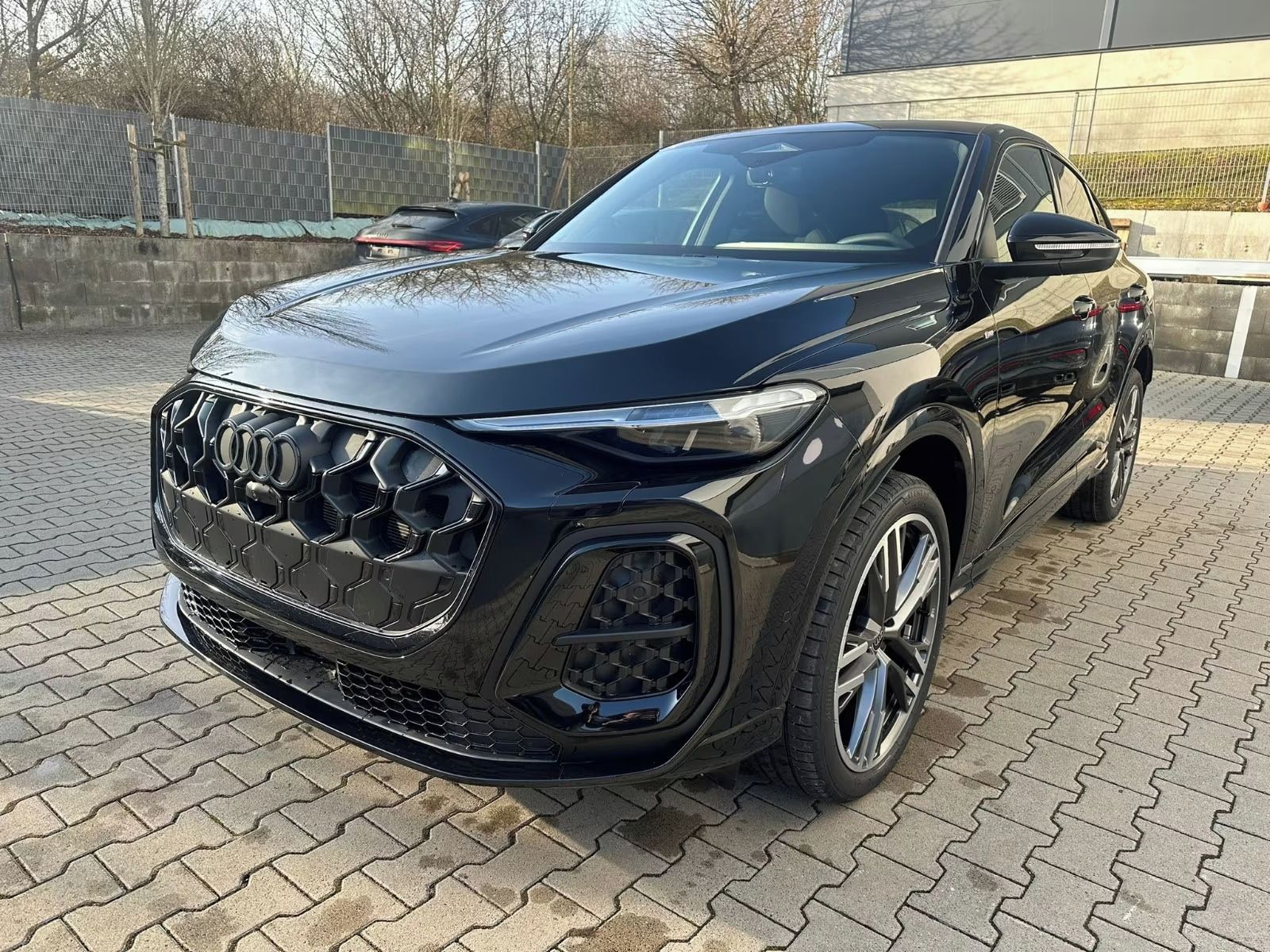 Audi Q5, SB 40 TDI QUATTRO S LINE Nový!