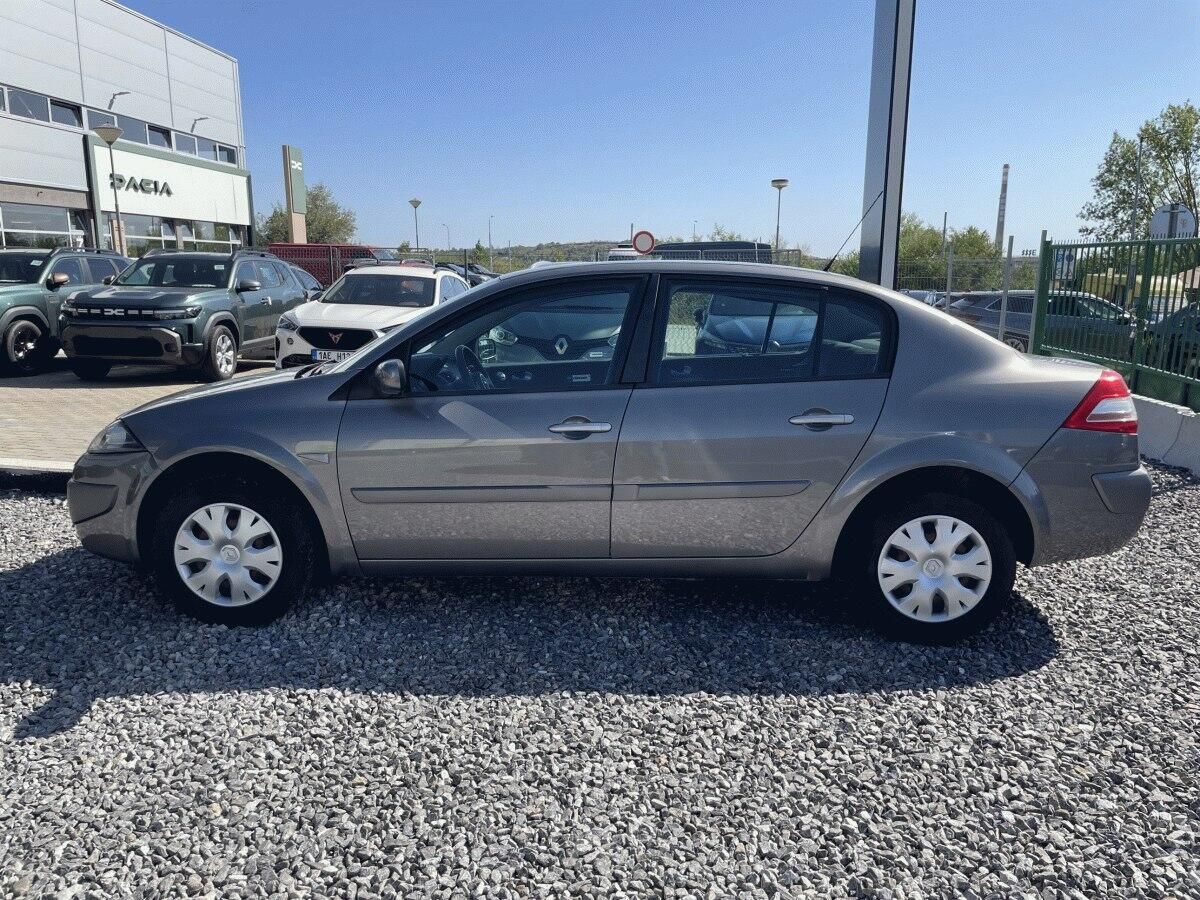 Renault Mégane, 1.4i, 72kW,ČR,Klima - fotka 2