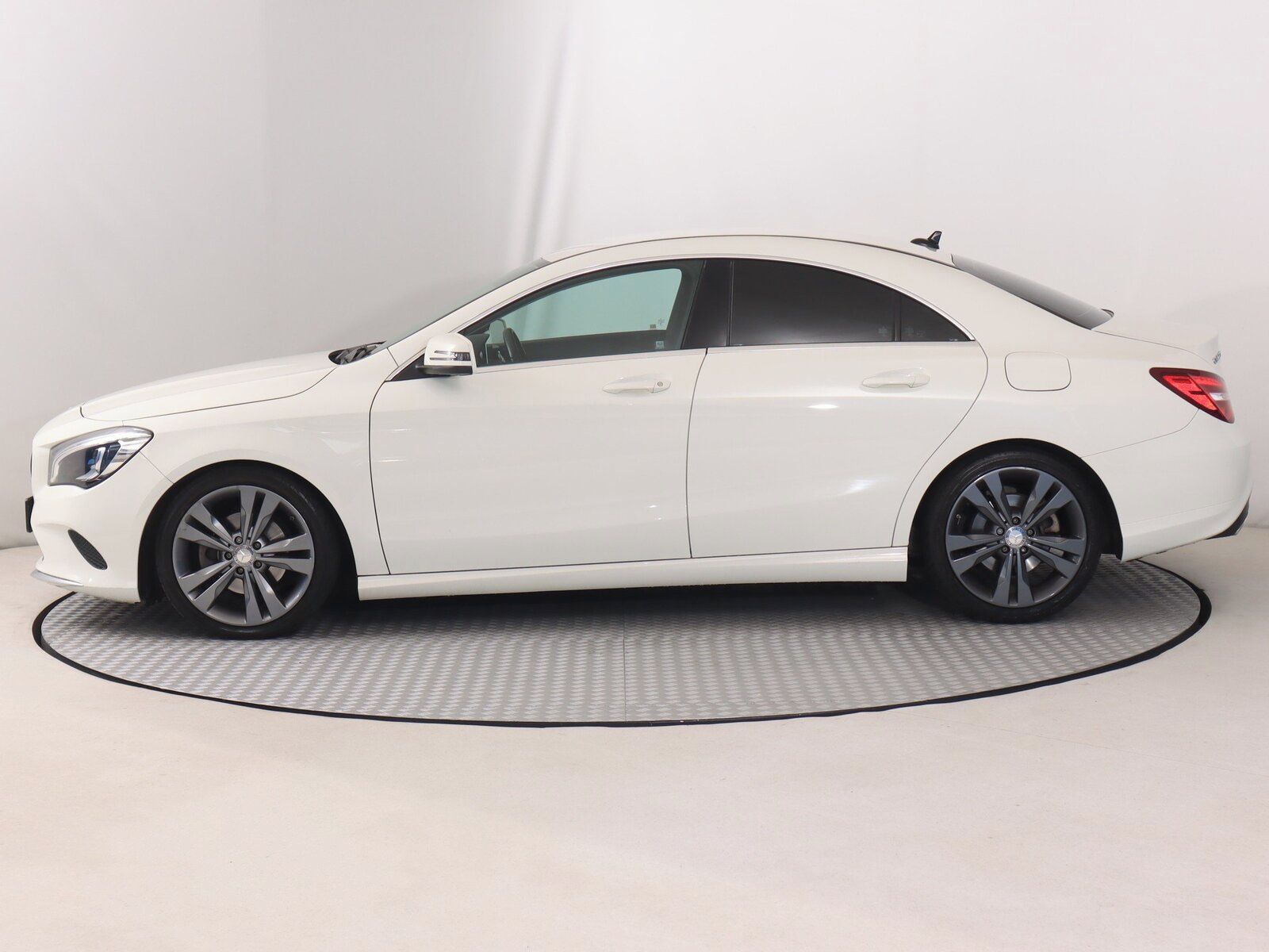 Mercedes-Benz CLA, 200 CDI, Automat - fotka 3