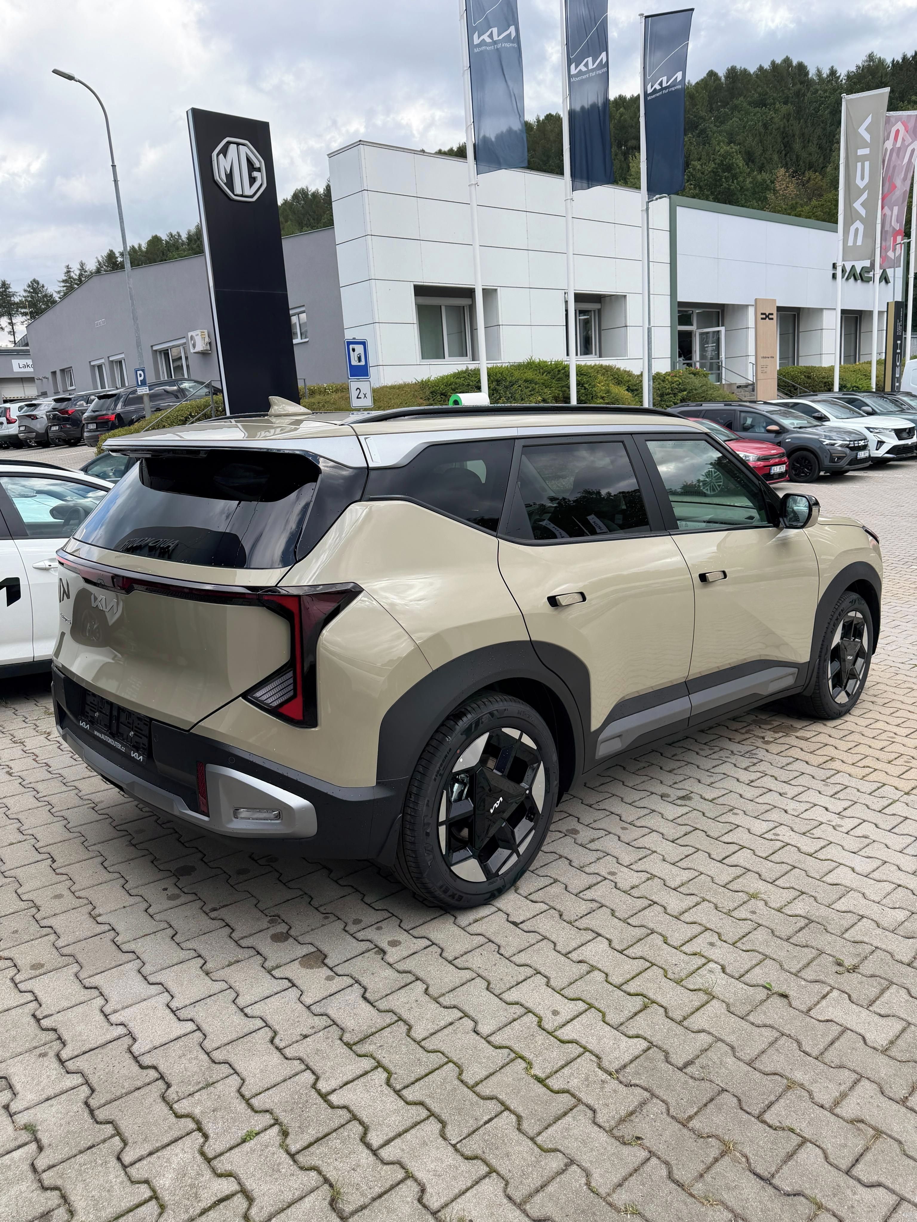 Kia Seltos, 1.6 T-GDi 7DCT 4X2 EXCLUSIVE - fotka 5