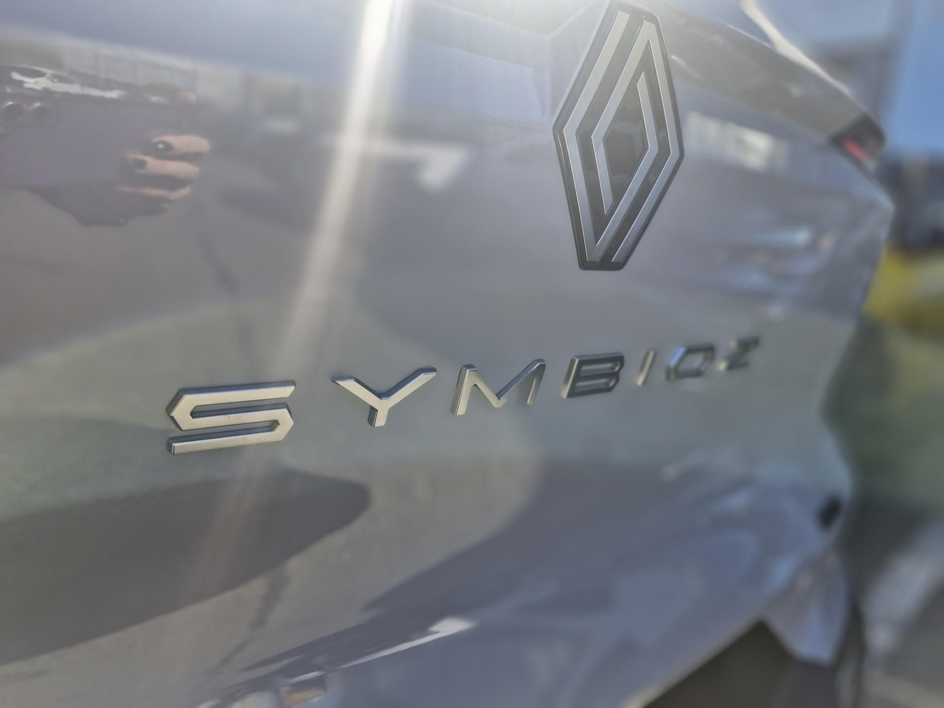 Renault Symbioz, techno E-Tech full hybrid 160 - fotka 6