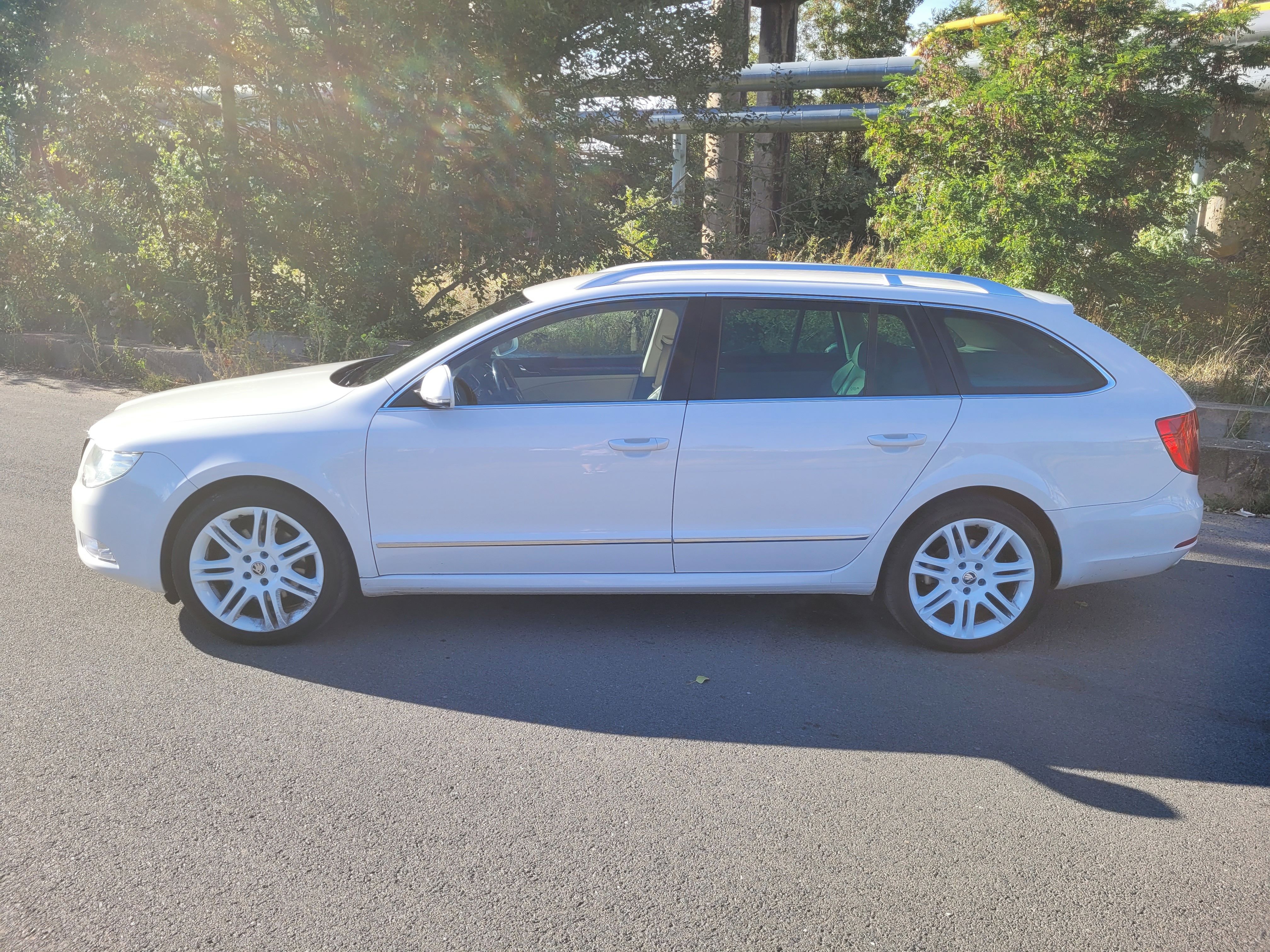 Škoda Superb, 2.0 TDI 125kW - fotka 2