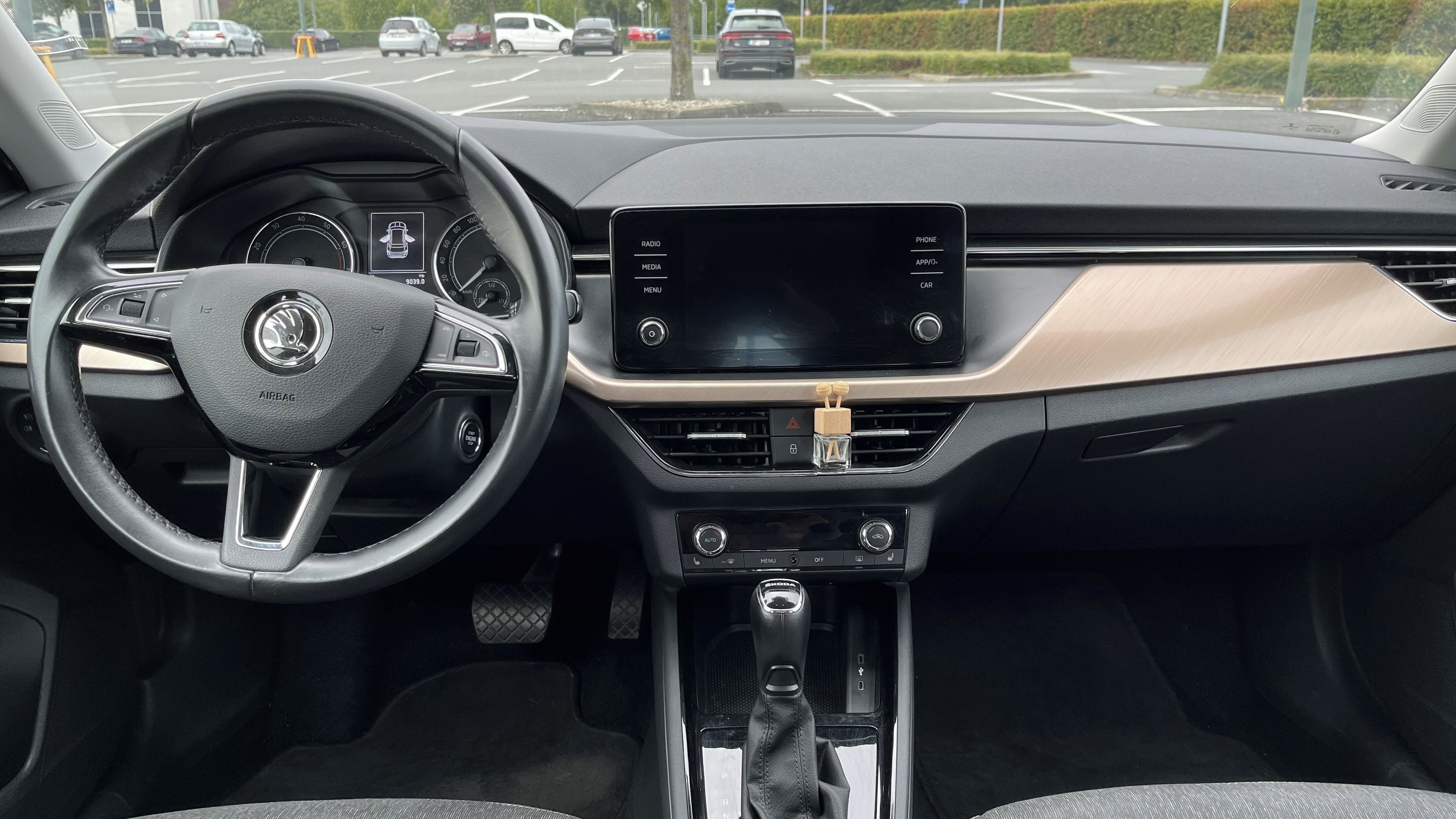 Škoda Kamiq, 1.0 TSI DSG Style, 1. majitel - fotka 5