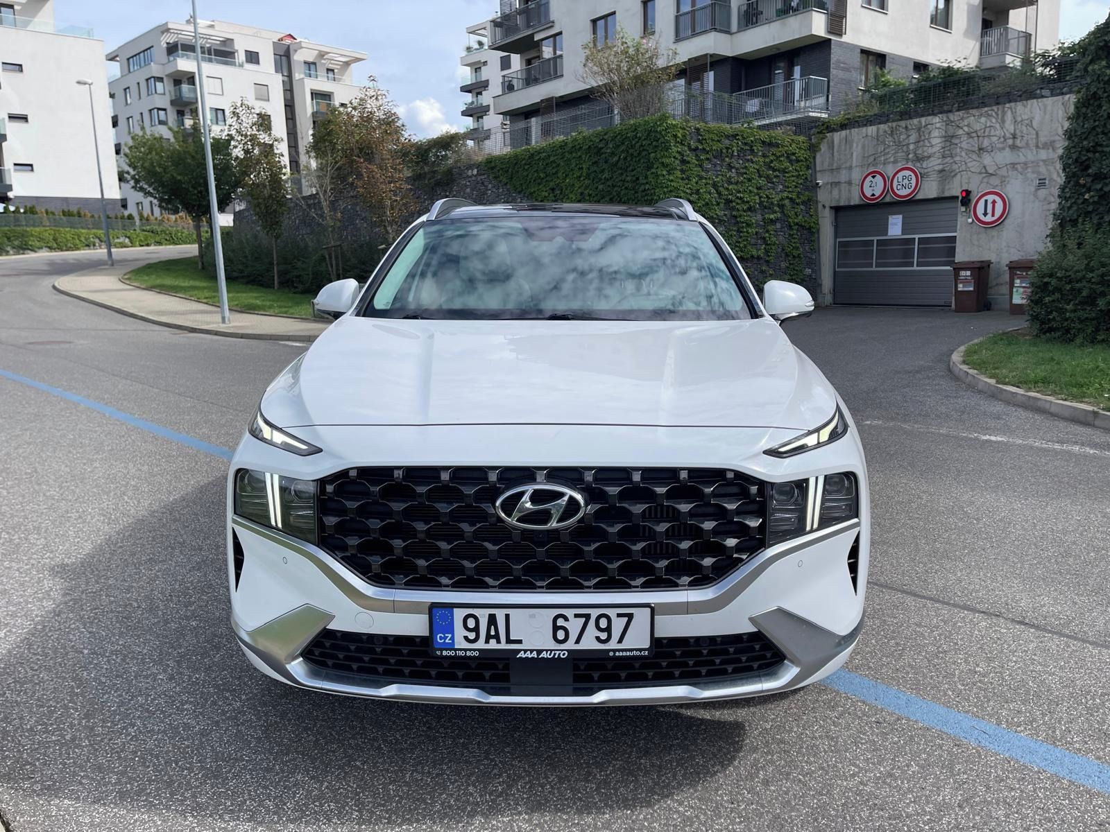 Hyundai Santa Fe, HEV 1.6T-GDI 4x4 Luxury - fotka 6