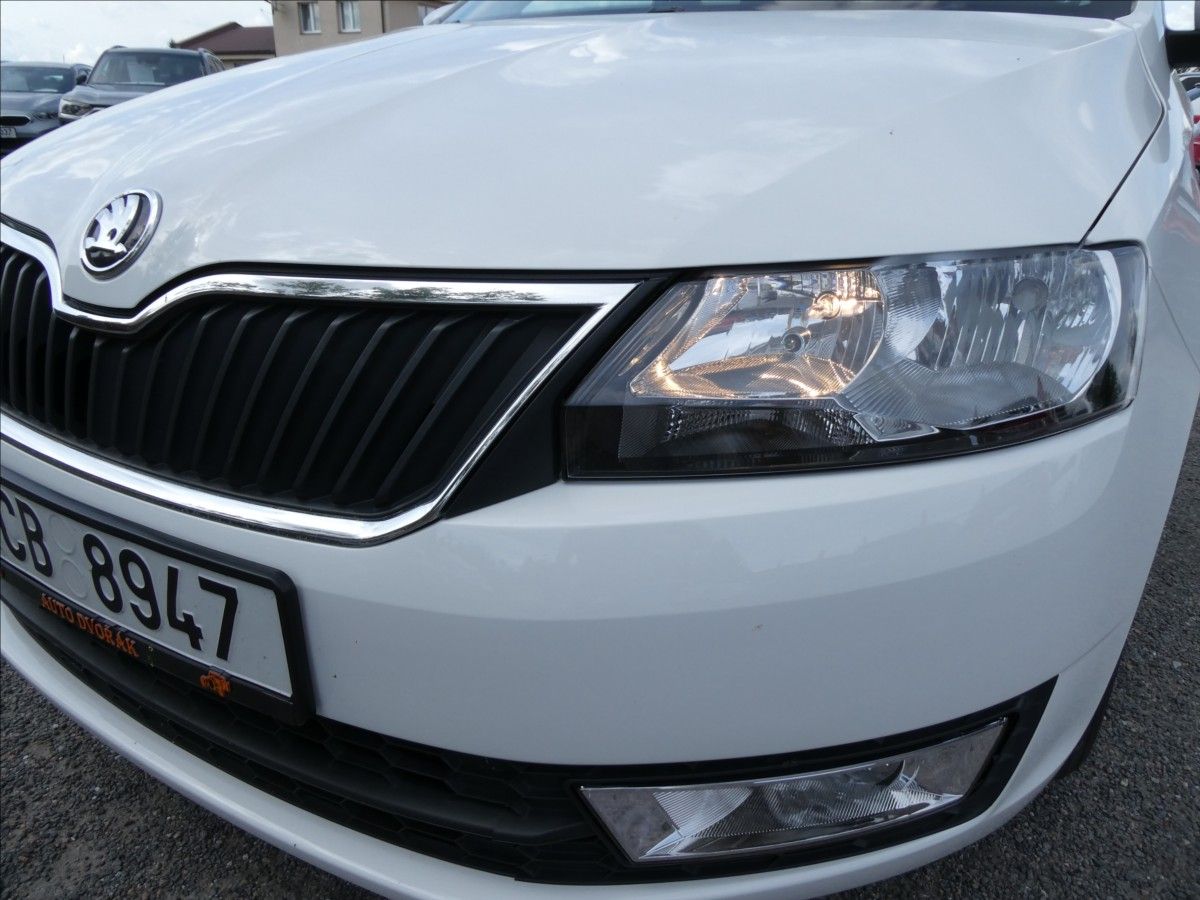 Škoda Rapid, 1,2 TSI 77kW Style Spaceback - fotka 4